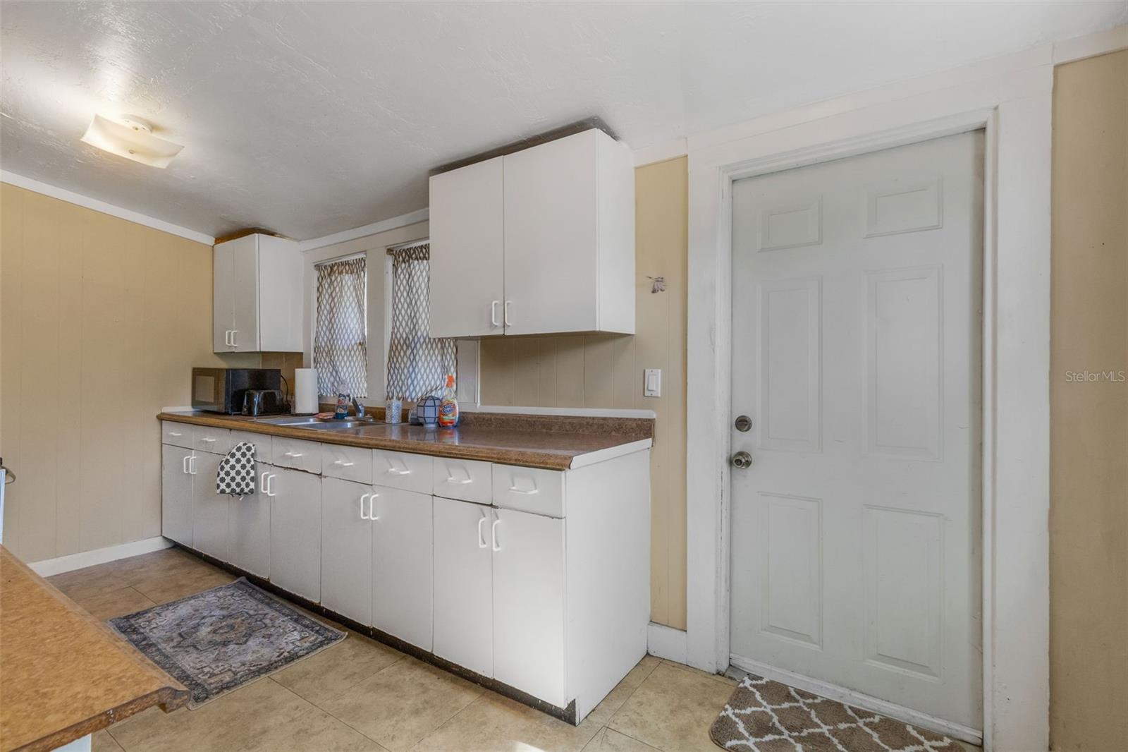 Image 24 of 47 For 4122 Old Bradenton Road