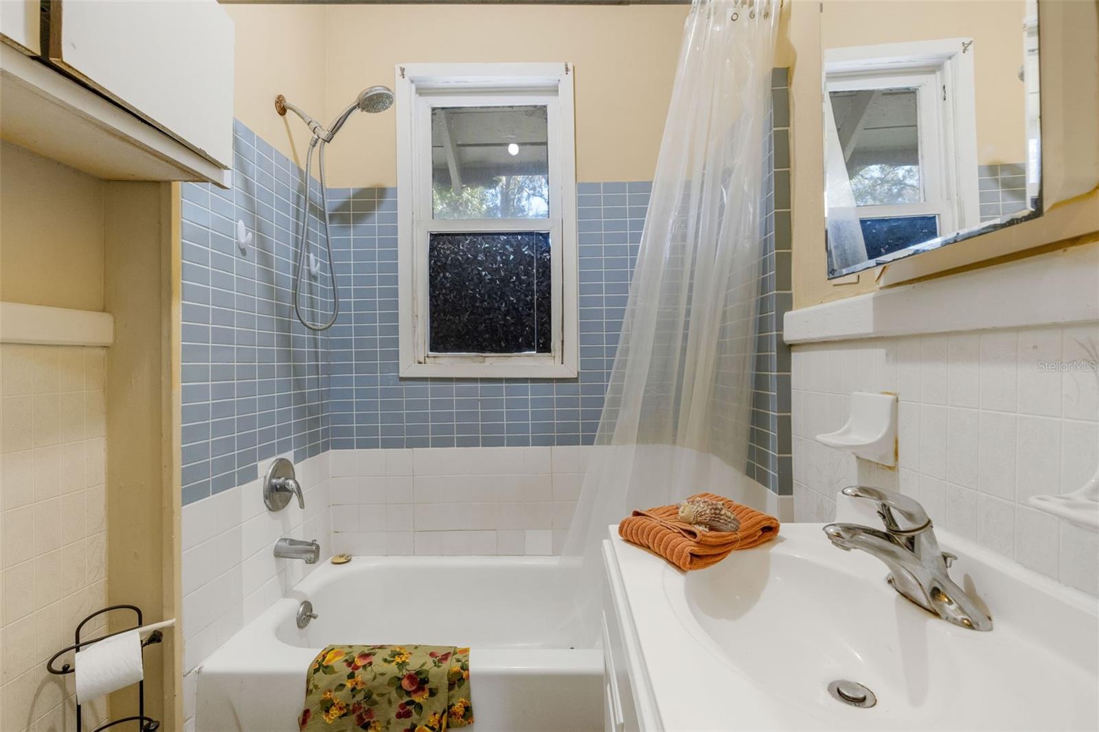 Image 33 of 47 For 4122 Old Bradenton Road