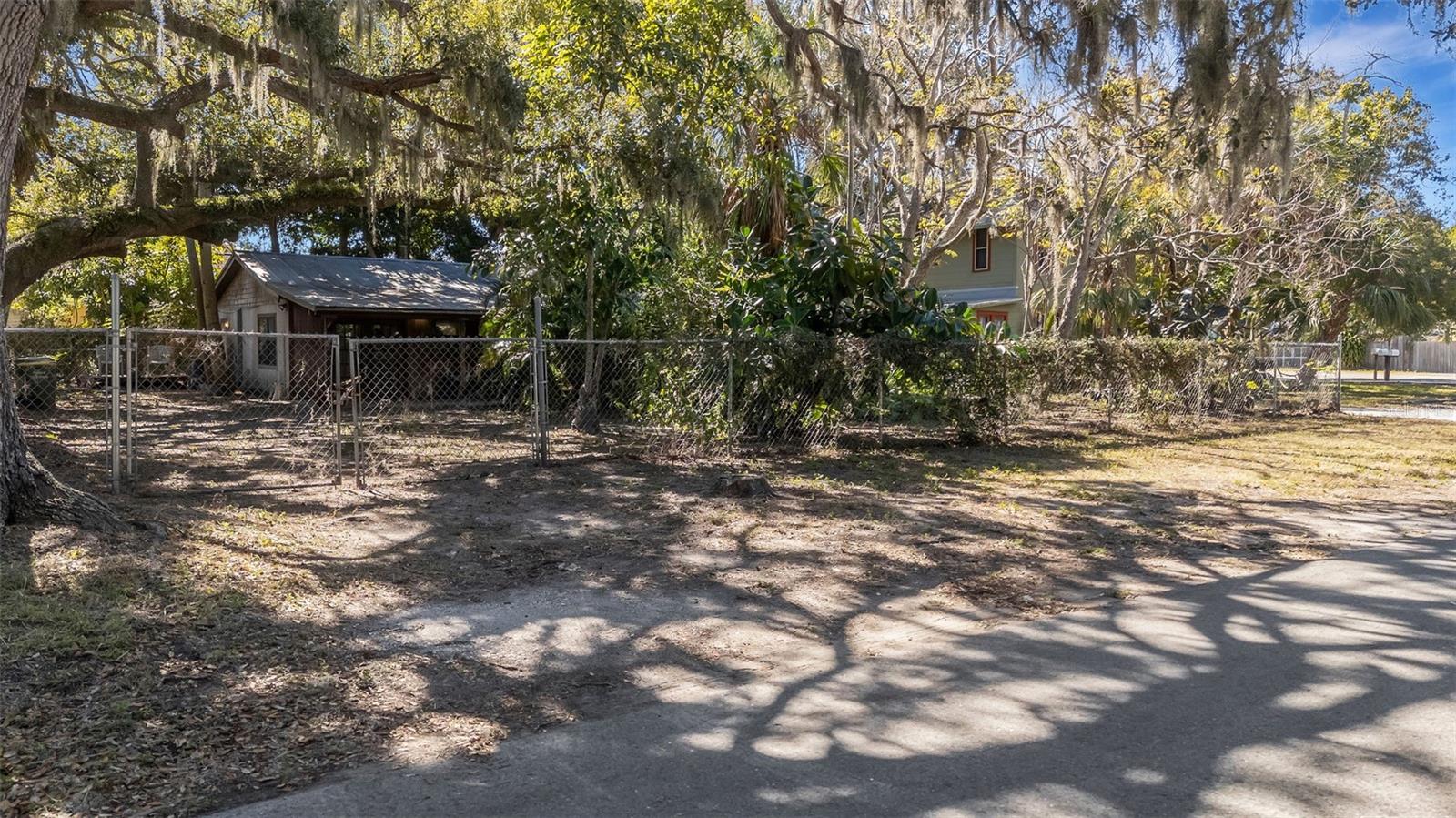 Image 41 of 47 For 4122 Old Bradenton Road