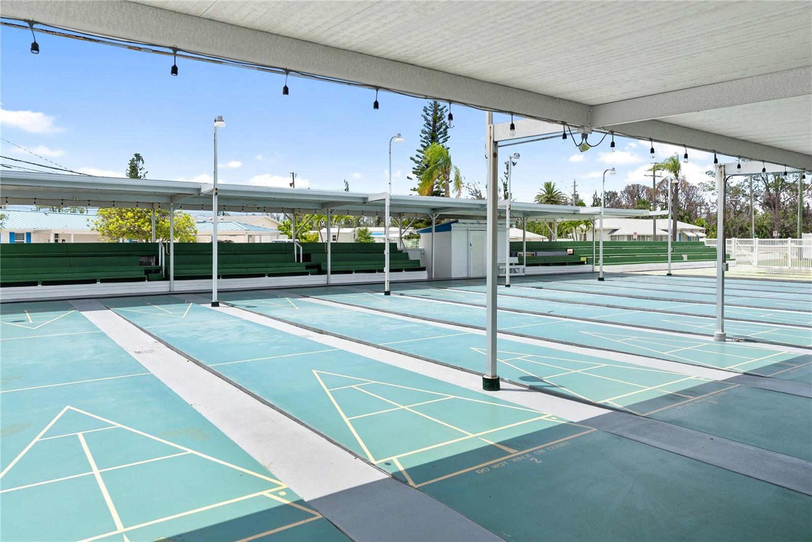 Image 20 of 40 For 10315 Cortez Road 60-4