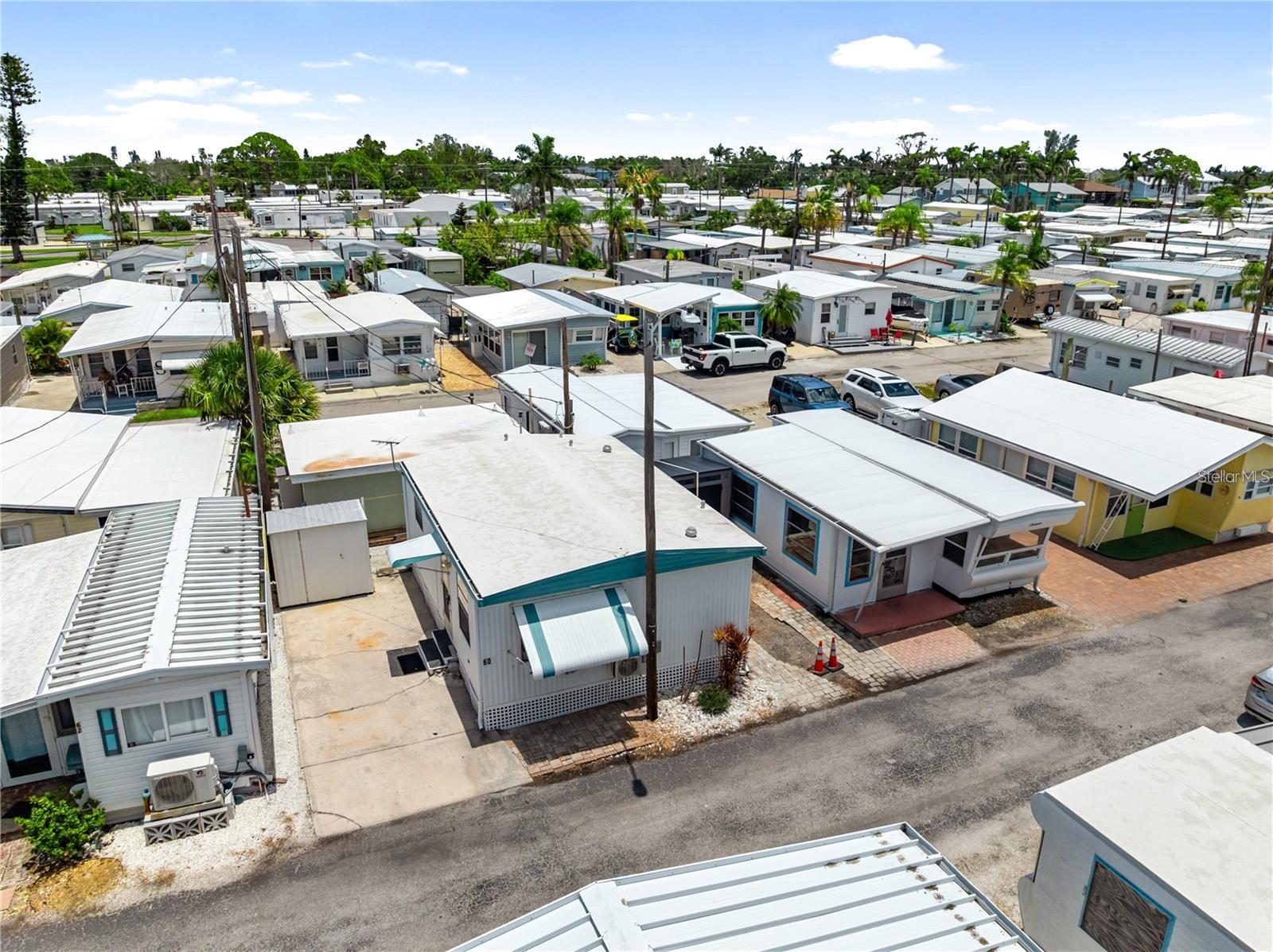 Image 25 of 40 For 10315 Cortez Road 60-4