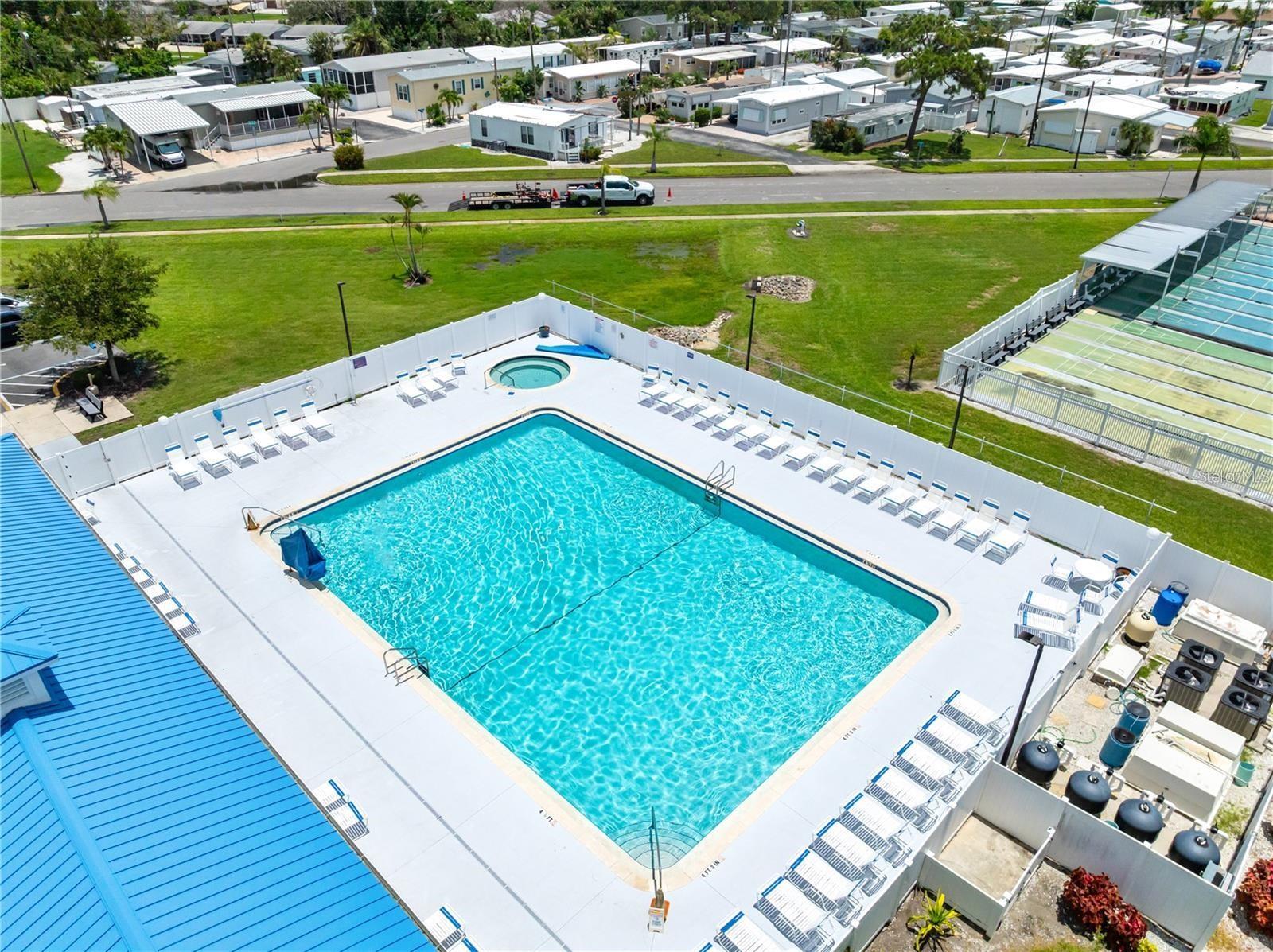 Image 33 of 40 For 10315 Cortez Road 60-4