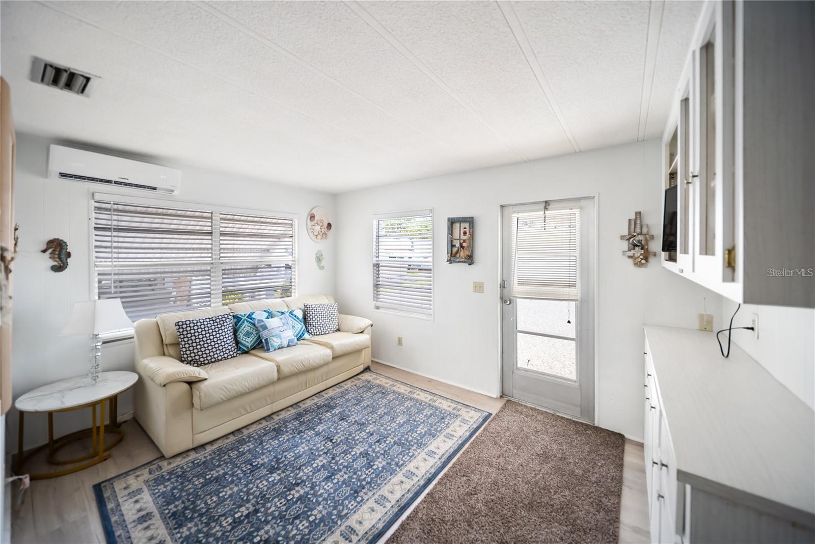 Image 7 of 40 For 10315 Cortez Road 60-4