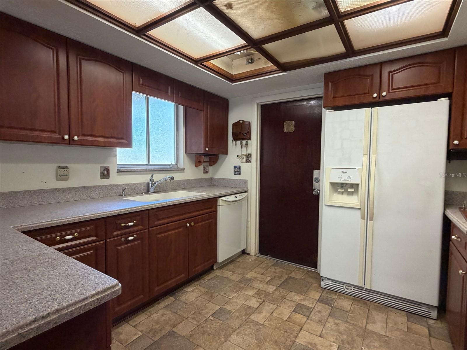 Image 16 of 35 For 2848 Webber Place