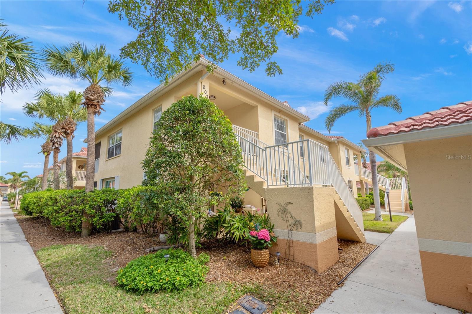 Details for 203 Casa Del Lago Way 203, VENICE, FL 34292