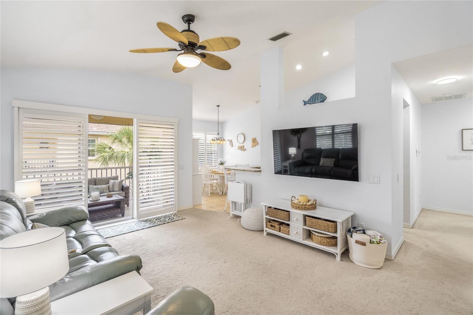 Image 19 of 54 For 203 Casa Del Lago Way 203