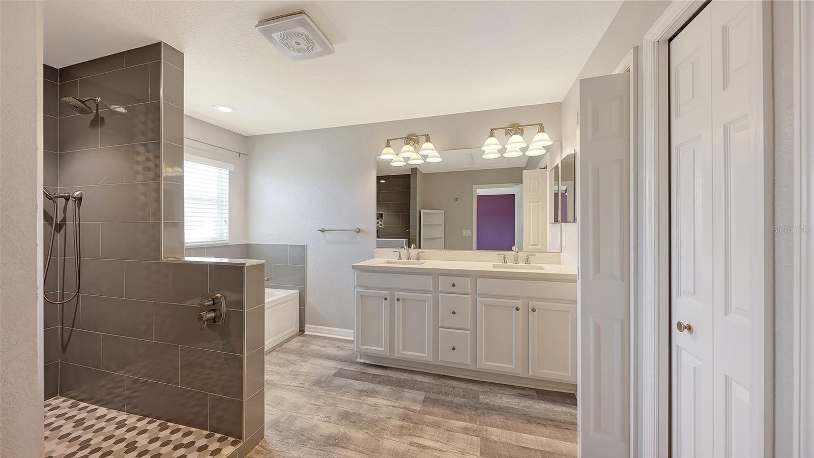 Image 25 of 41 For 7109 Chatum Light Run