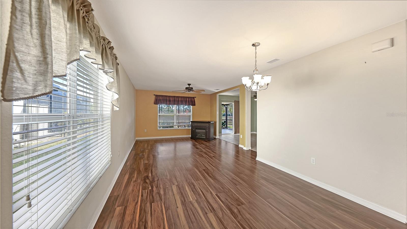 Image 3 of 41 For 7109 Chatum Light Run