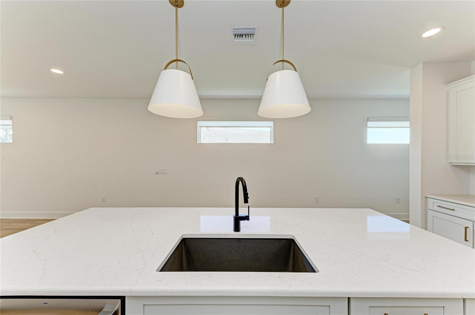 Image 16 of 65 For 1051 Waterline Court