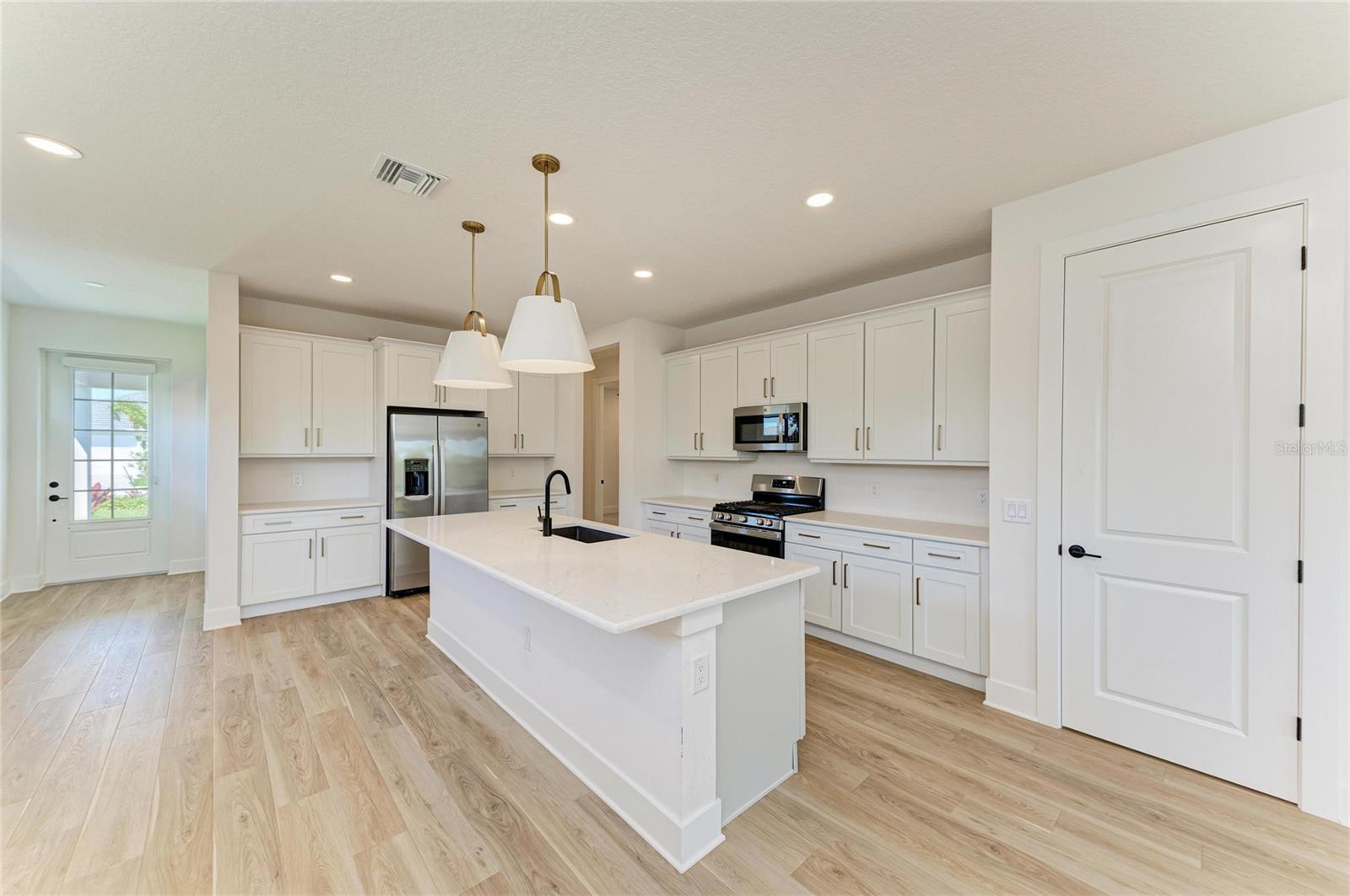 Image 2 of 65 For 1051 Waterline Court