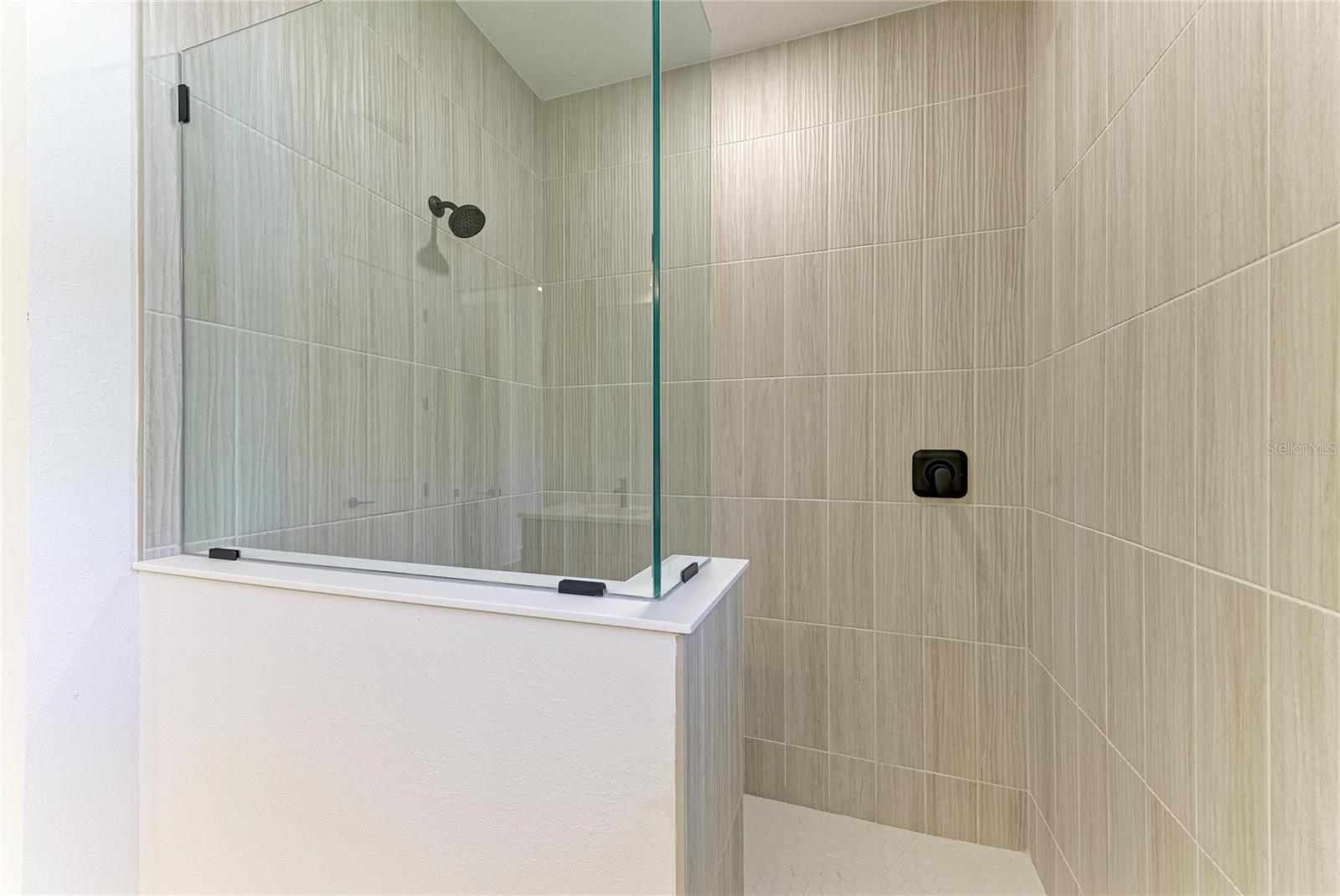 Image 25 of 65 For 1051 Waterline Court