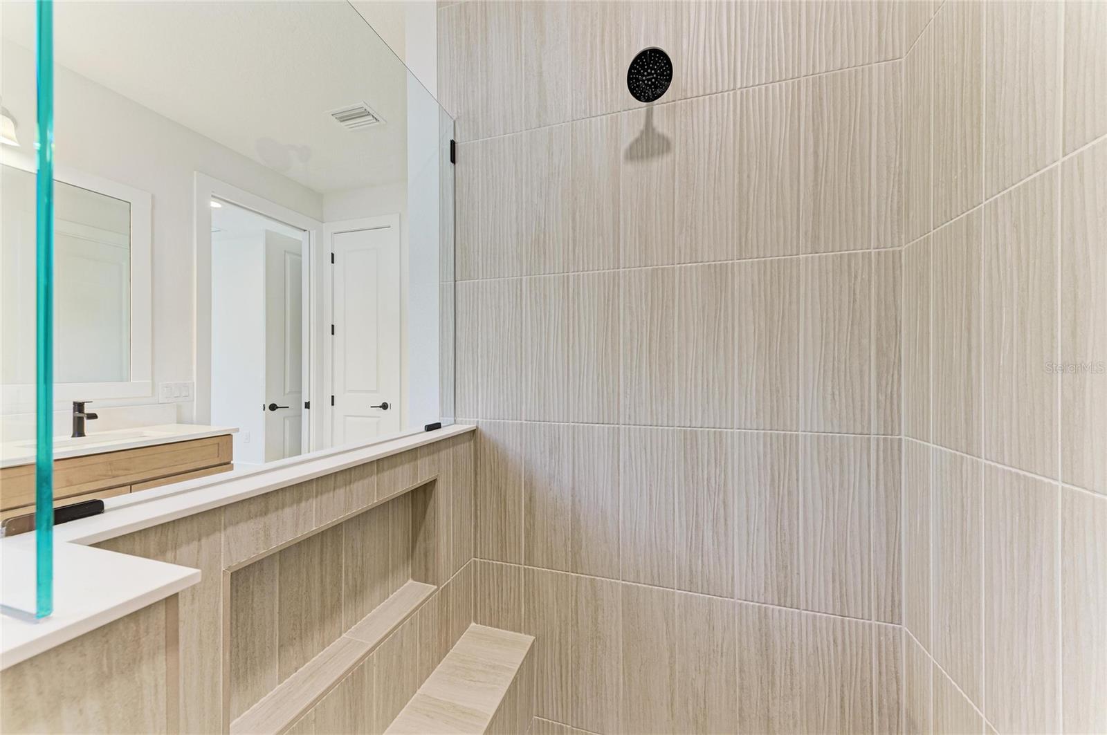 Image 26 of 65 For 1051 Waterline Court