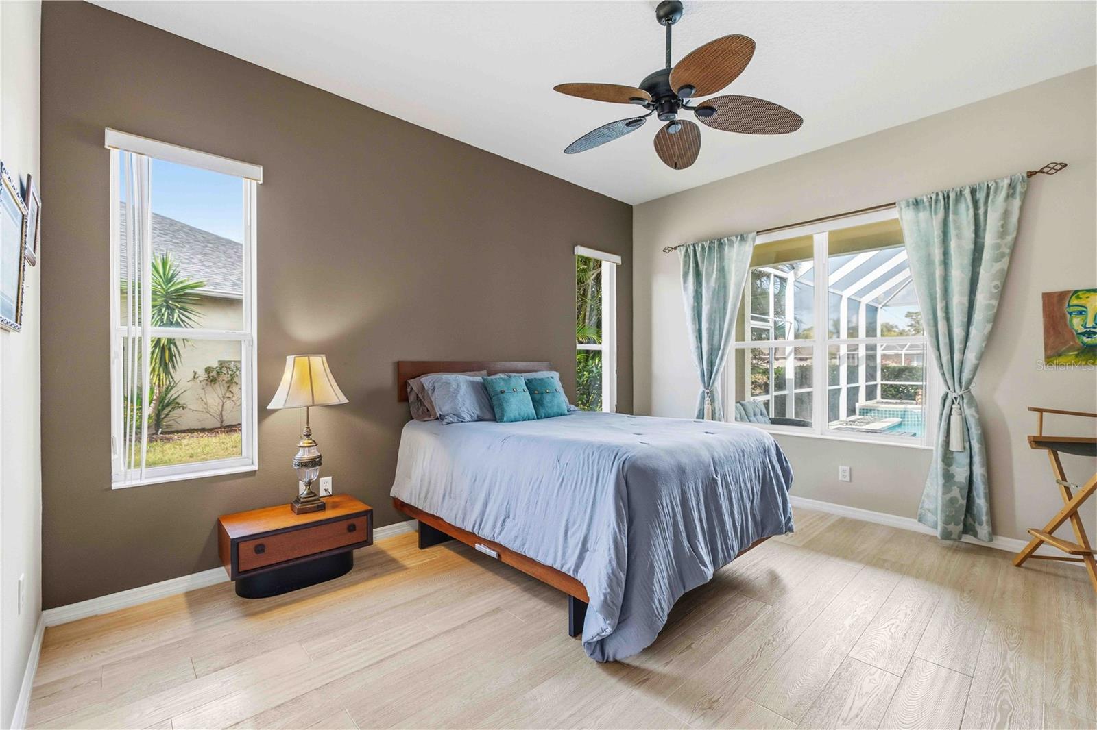 Image 25 of 54 For 7714 Ashley Circle