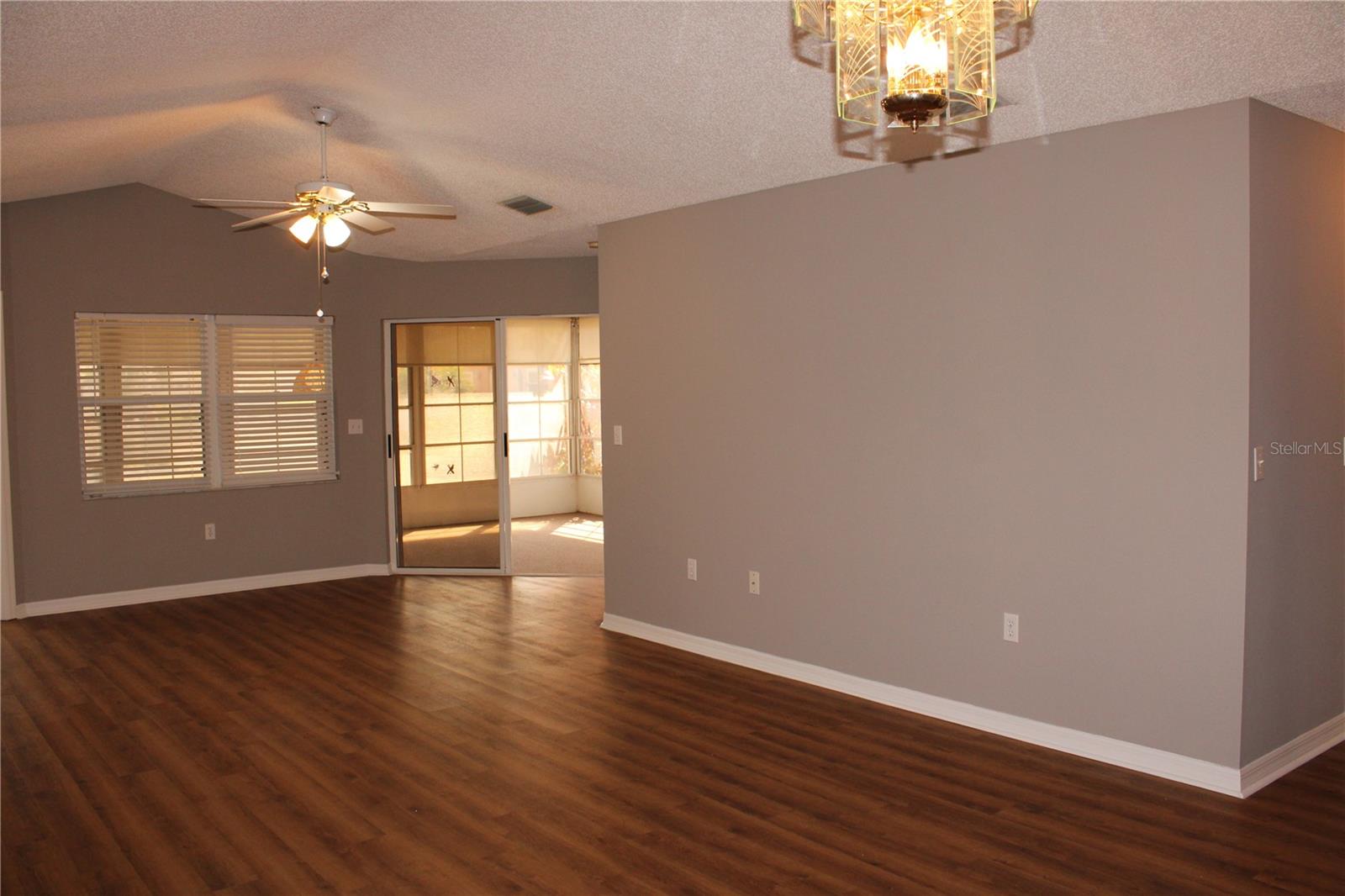 Image 11 of 50 For 1507 Lantana Court