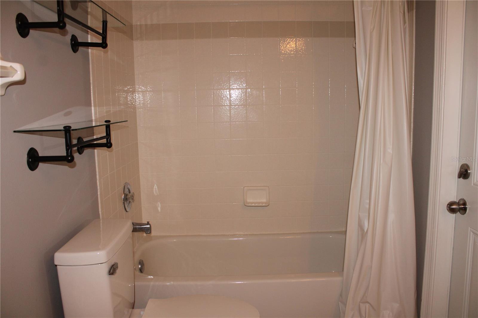 Image 26 of 50 For 1507 Lantana Court