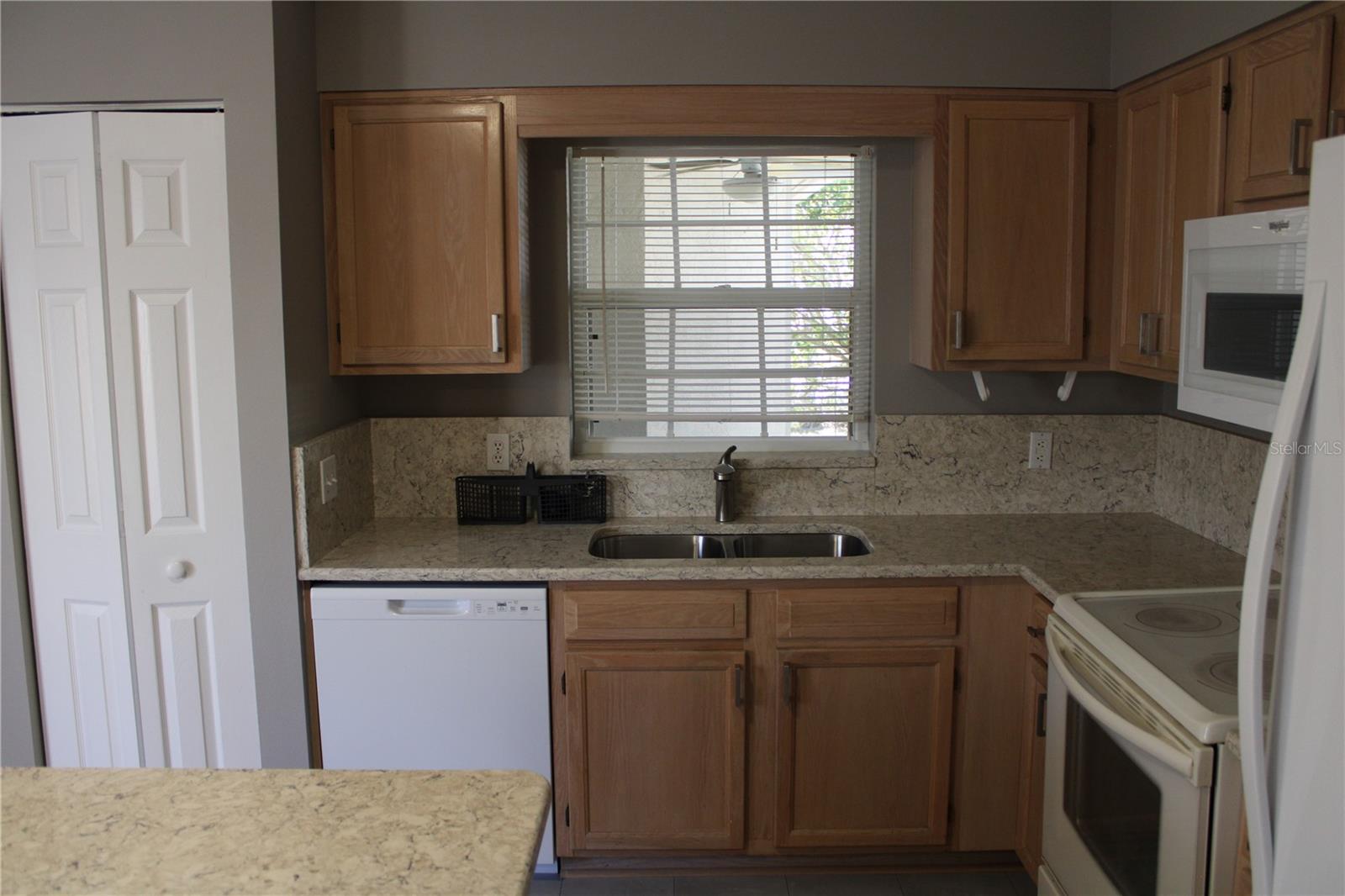 Image 4 of 50 For 1507 Lantana Court