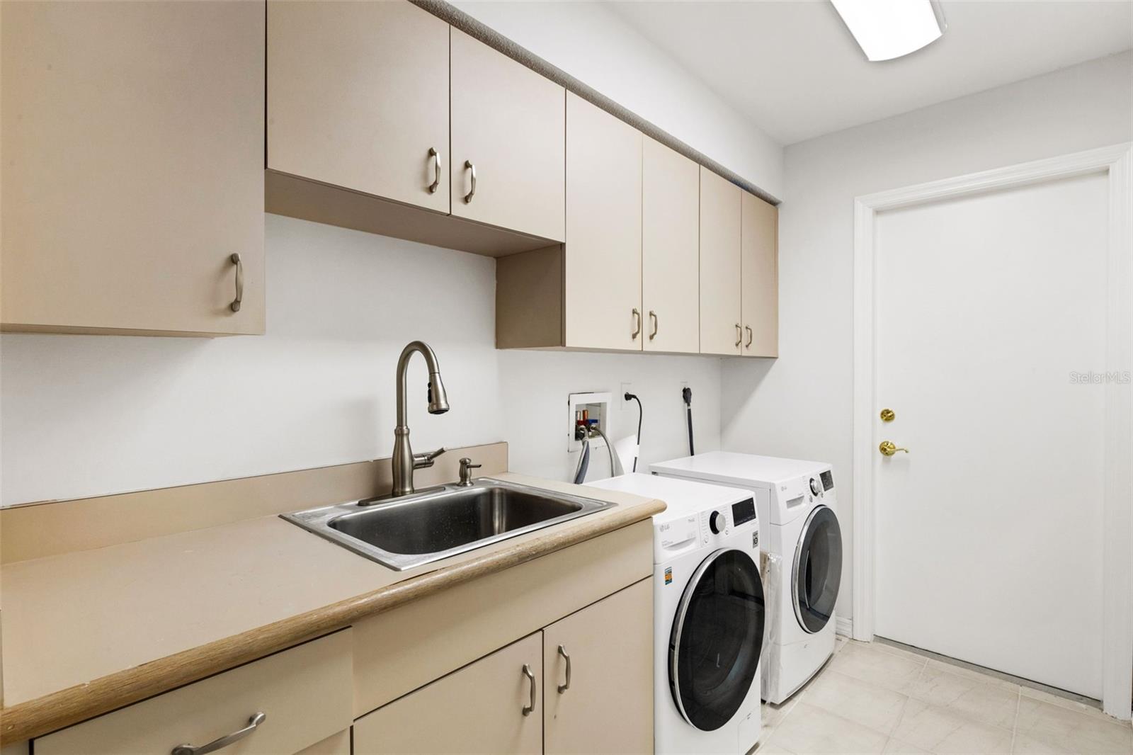 Image 32 of 63 For 7242 Villa D Este Drive