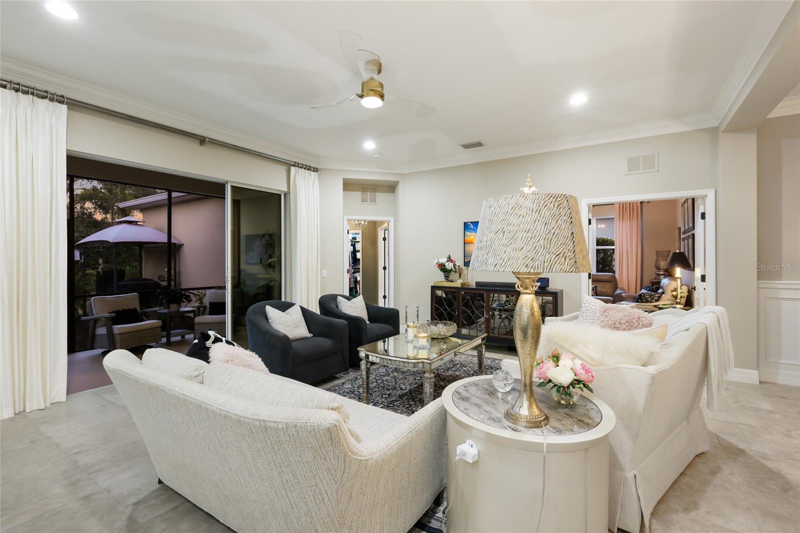 Image 12 of 63 For 11606 Griffith Park Terrace