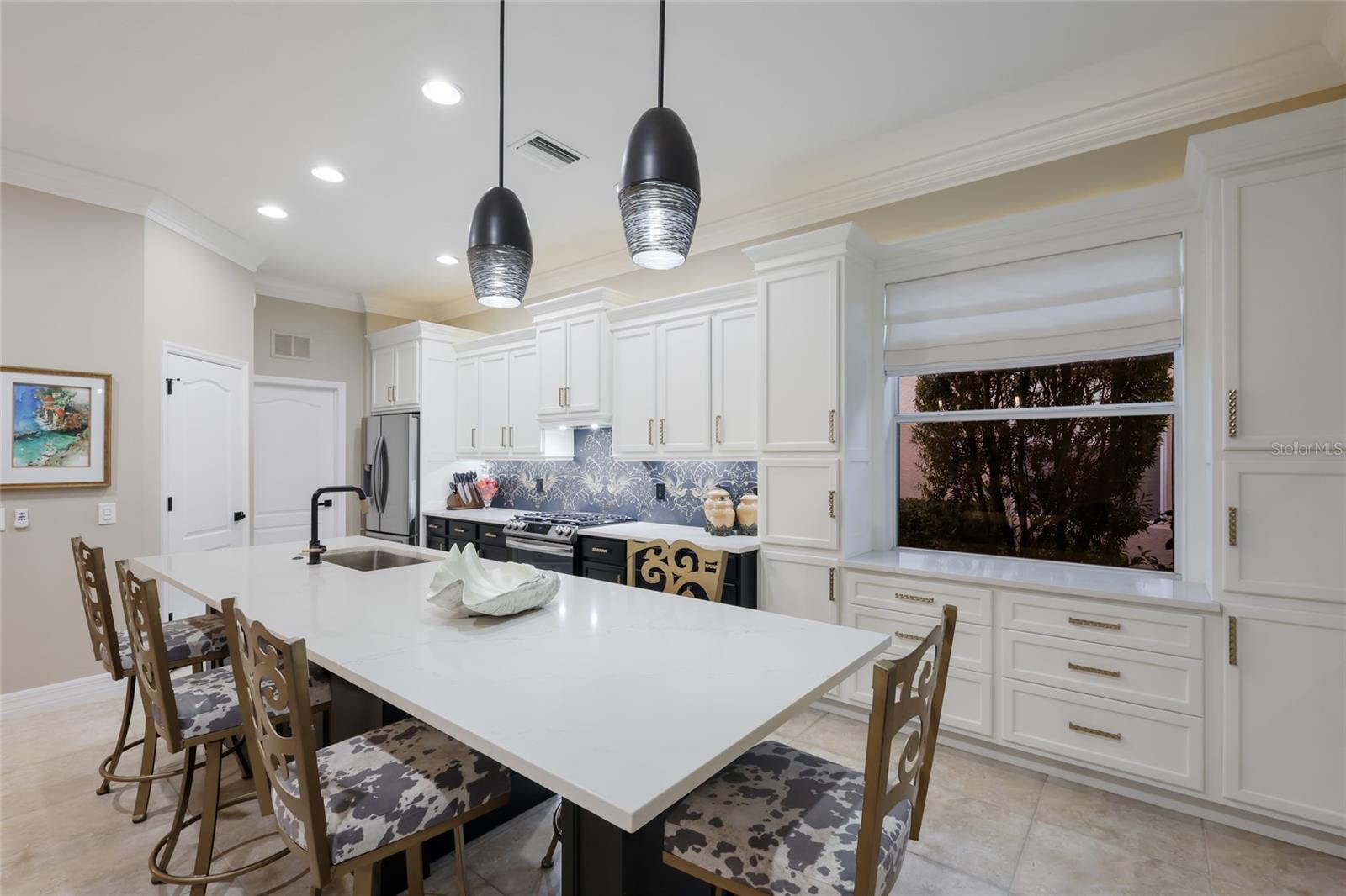 Image 16 of 63 For 11606 Griffith Park Terrace