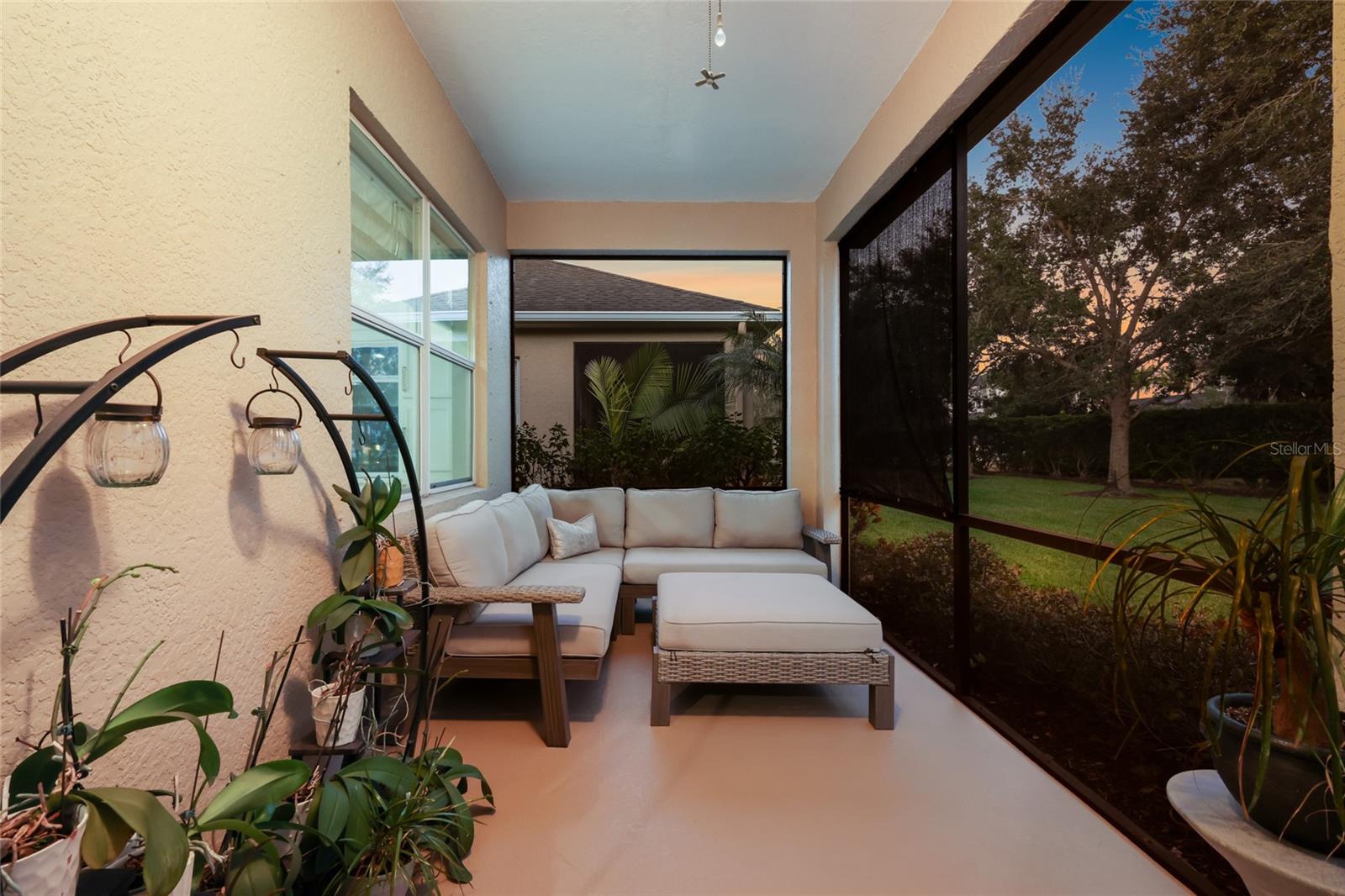 Image 40 of 63 For 11606 Griffith Park Terrace