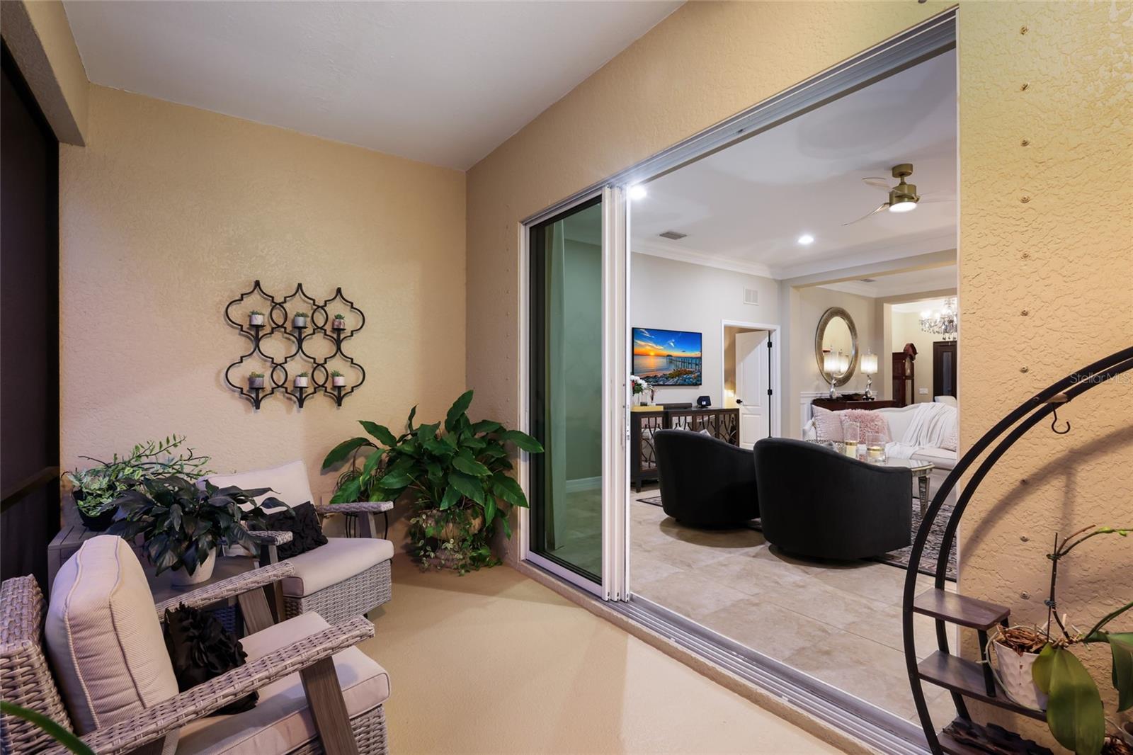 Image 41 of 63 For 11606 Griffith Park Terrace