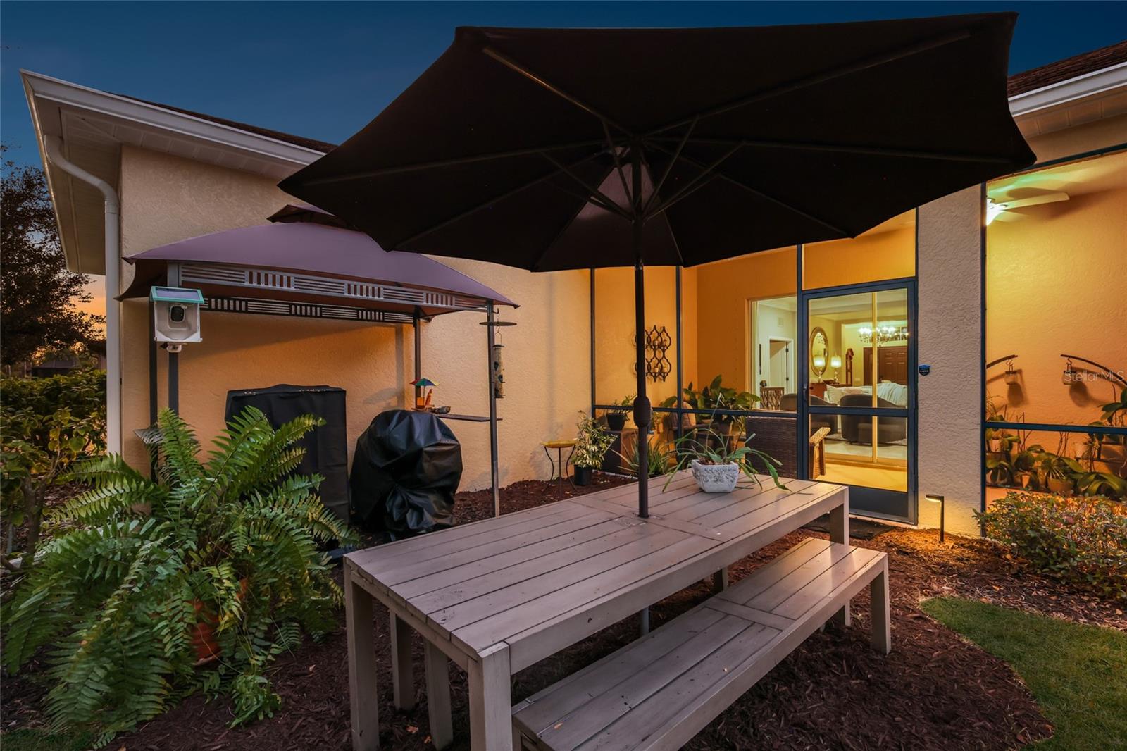 Image 44 of 63 For 11606 Griffith Park Terrace