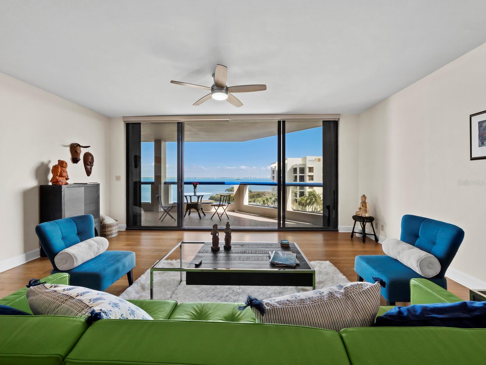 Image 13 of 55 For 2110 Harbourside Drive 547