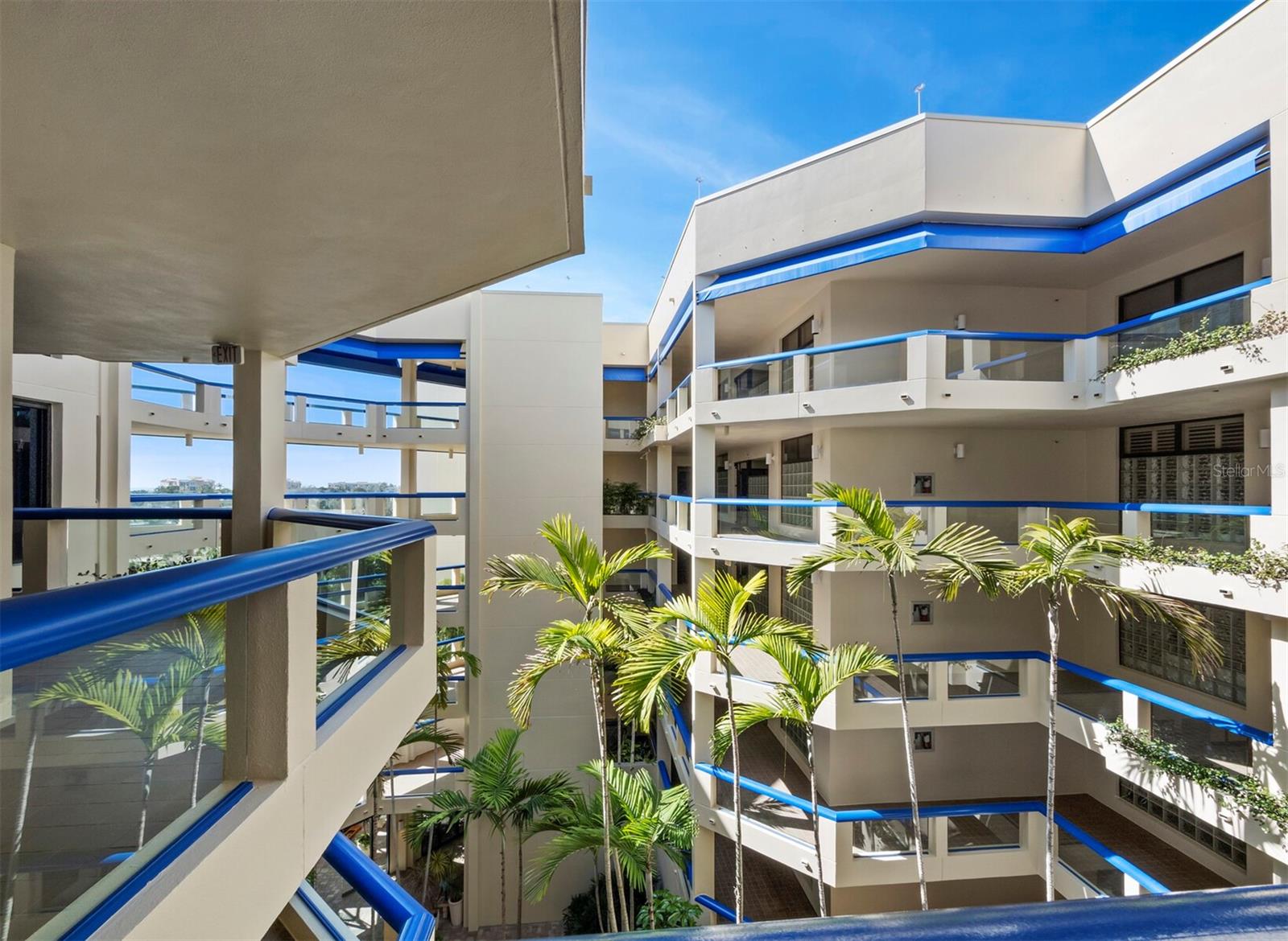 Image 3 of 55 For 2110 Harbourside Drive 547