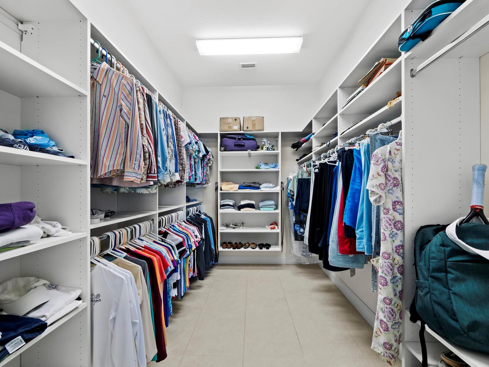 Image 31 of 46 For 5970 Emerald Harbor Drive