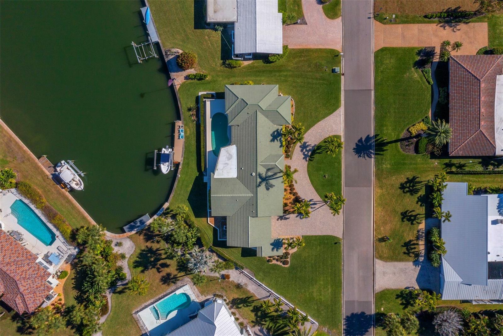 Image 38 of 46 For 5970 Emerald Harbor Drive