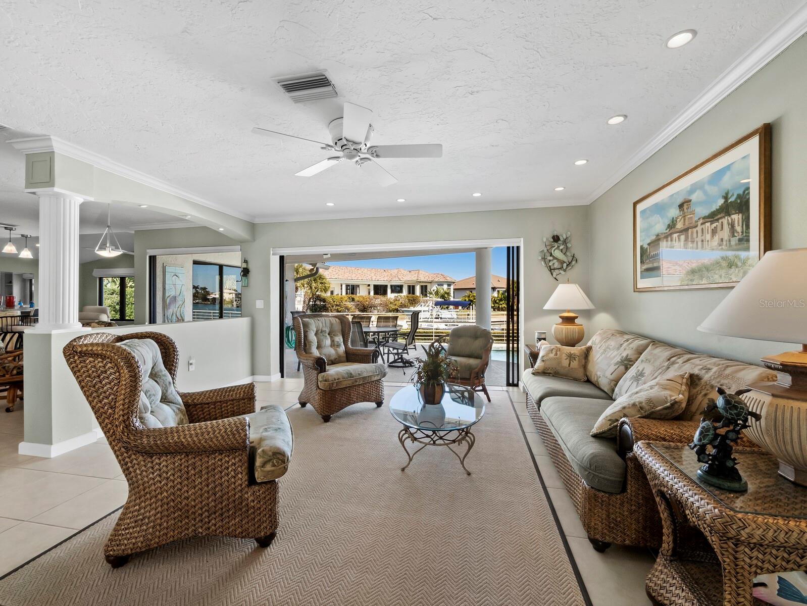 Image 7 of 46 For 5970 Emerald Harbor Drive