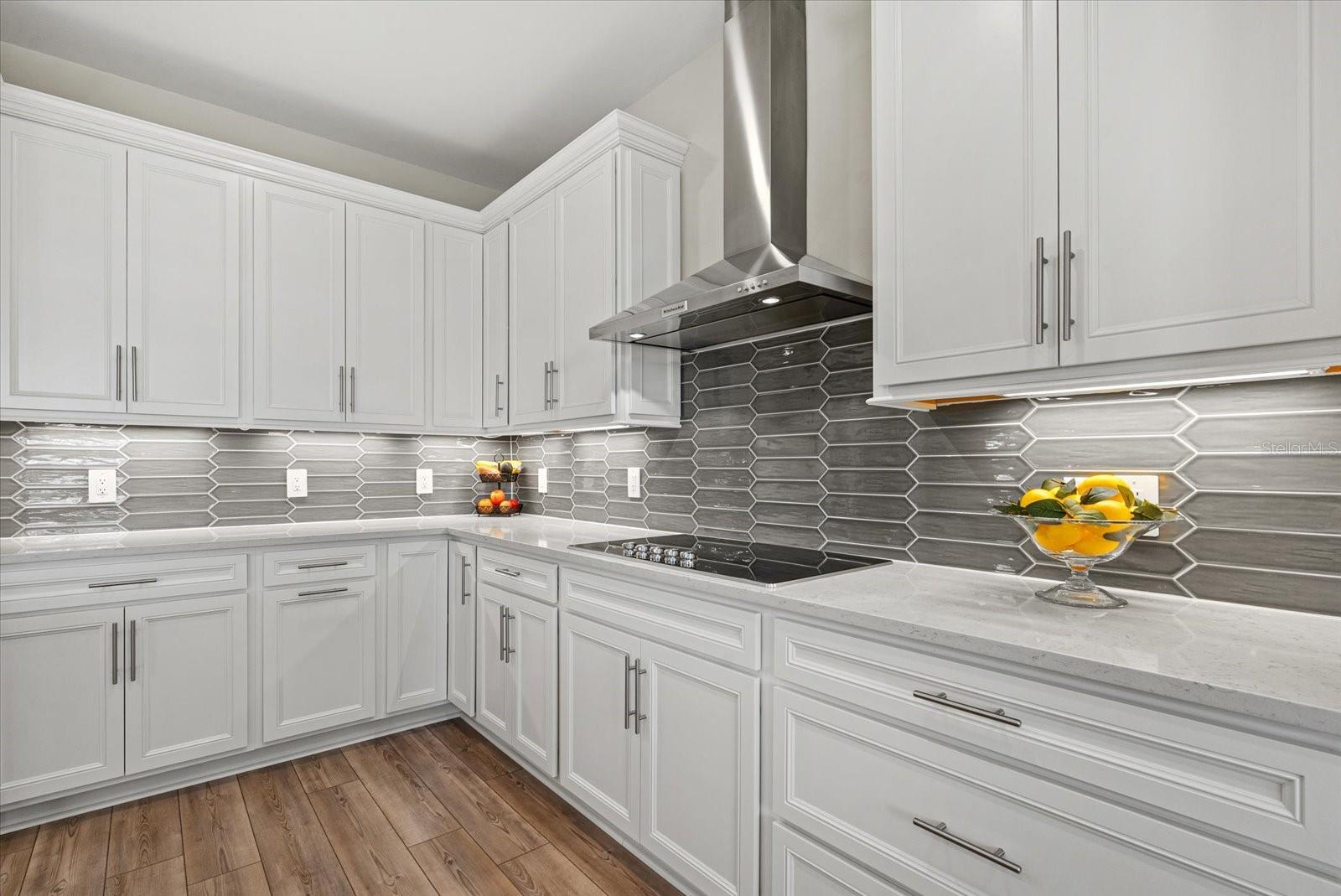 Image 18 of 52 For 5925 Bluestar Court