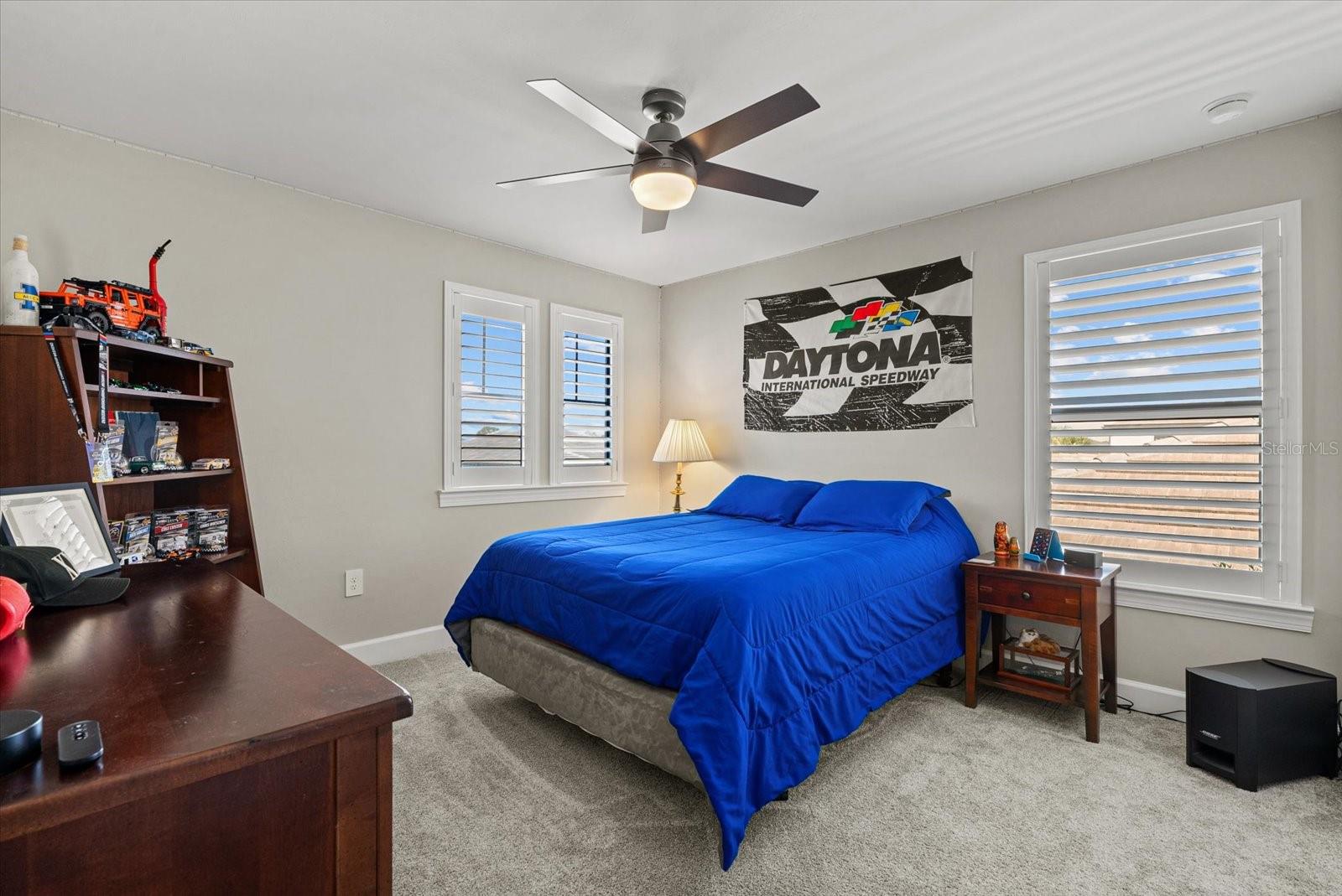 Image 20 of 52 For 5925 Bluestar Court