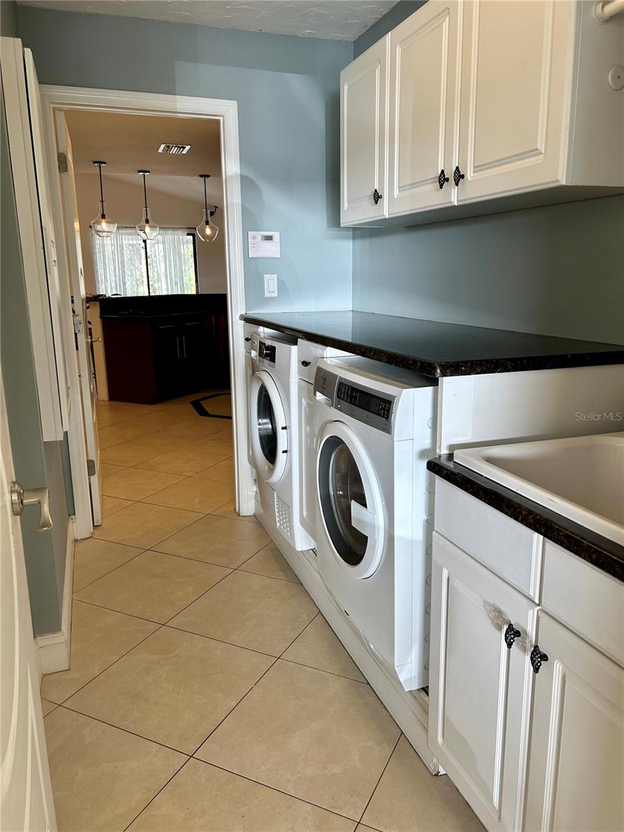 Image 36 of 39 For 4790 Hawkshead Park