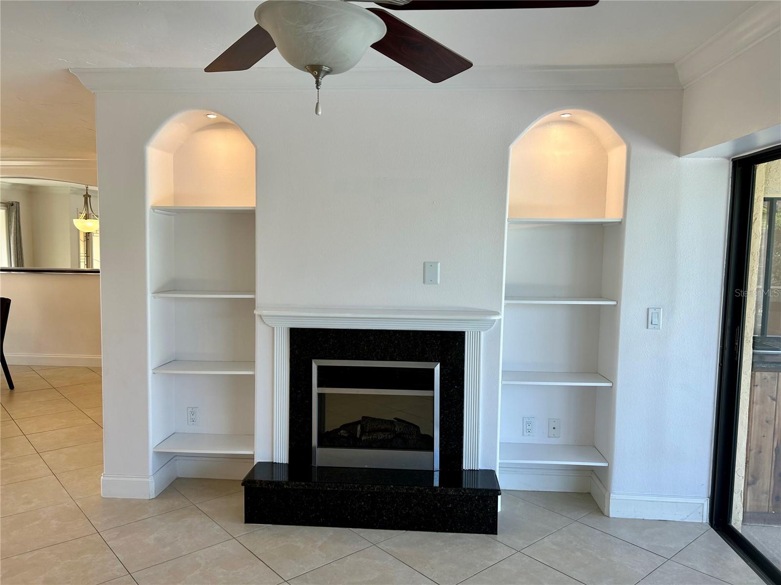 Image 9 of 39 For 4790 Hawkshead Park