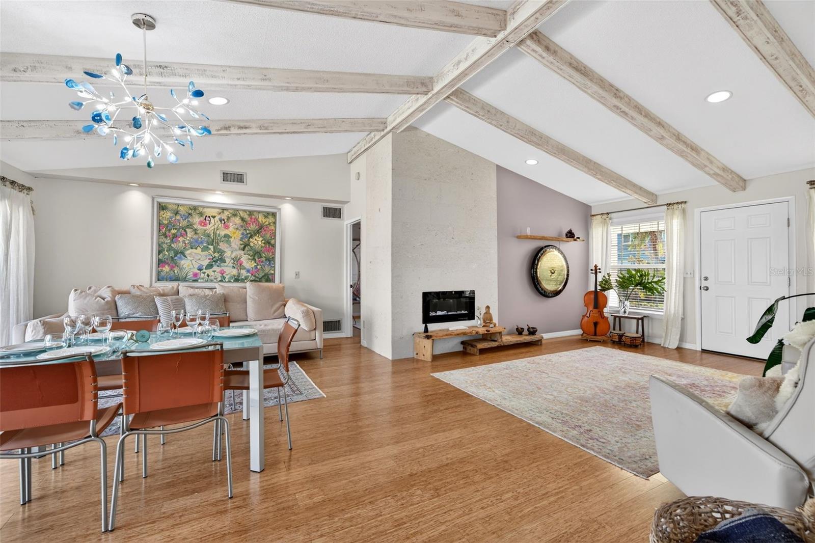 Image 16 of 64 For 504 Bayview Parkway