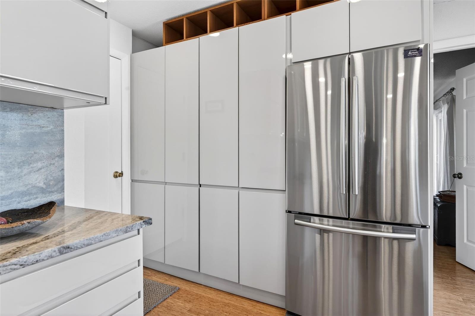 Image 26 of 64 For 504 Bayview Parkway