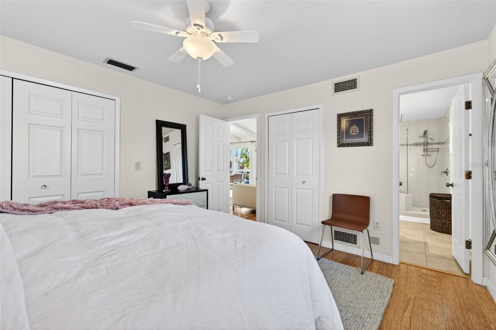 Image 32 of 64 For 504 Bayview Parkway