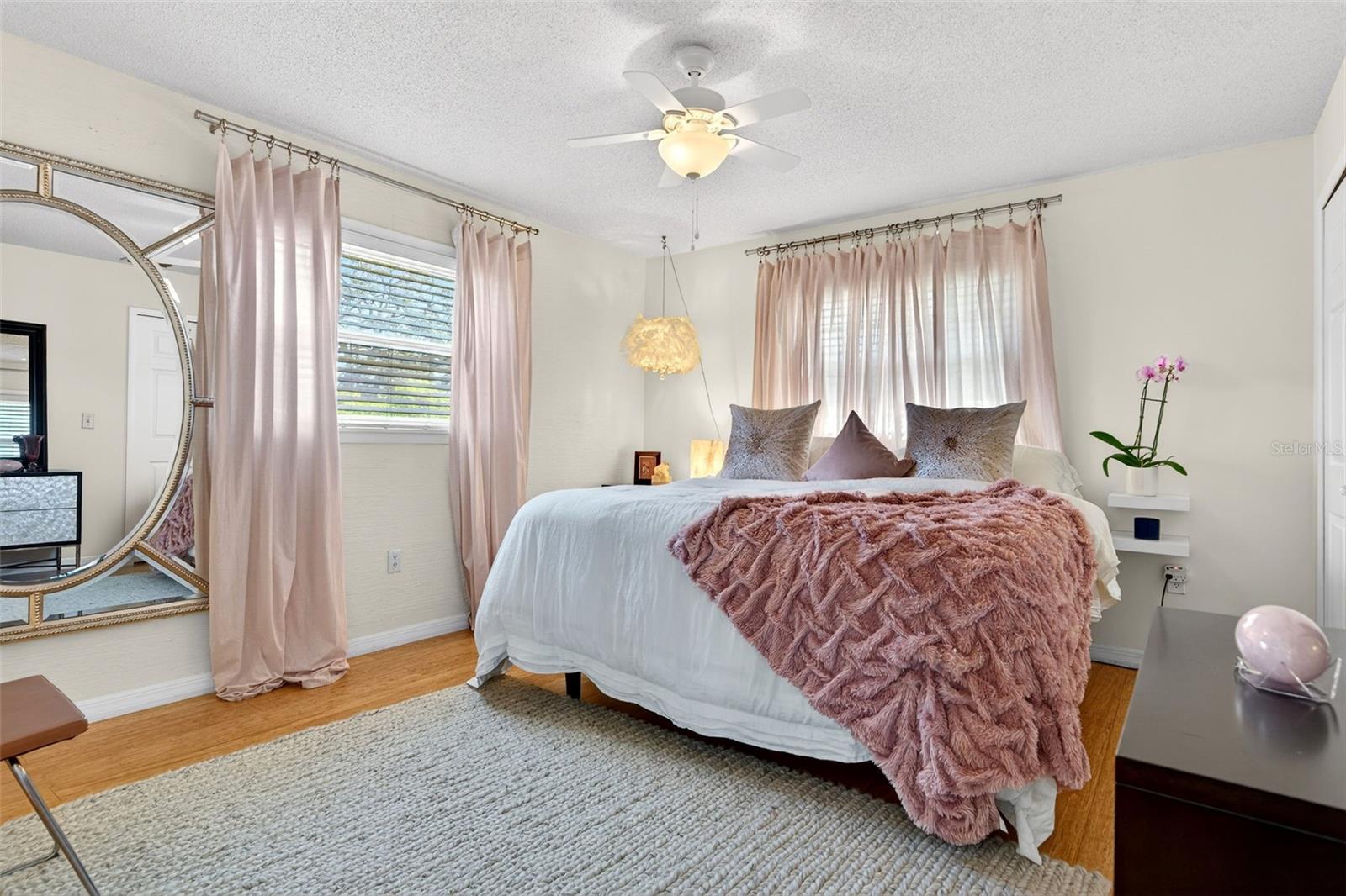 Image 33 of 64 For 504 Bayview Parkway