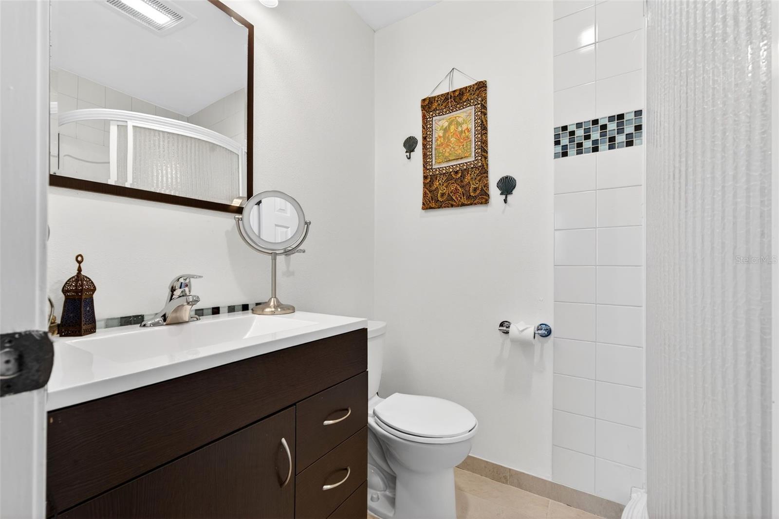 Image 39 of 64 For 504 Bayview Parkway