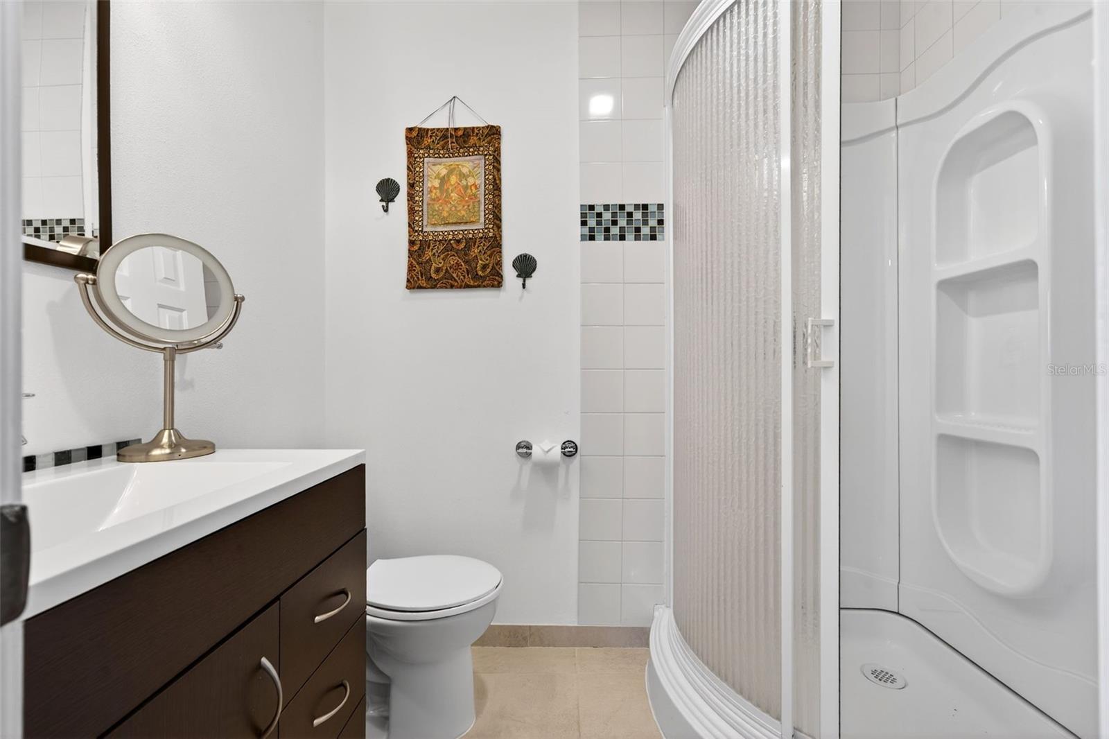 Image 40 of 64 For 504 Bayview Parkway