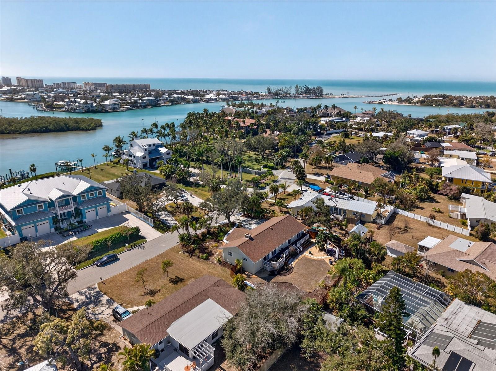 Image 53 of 64 For 504 Bayview Parkway