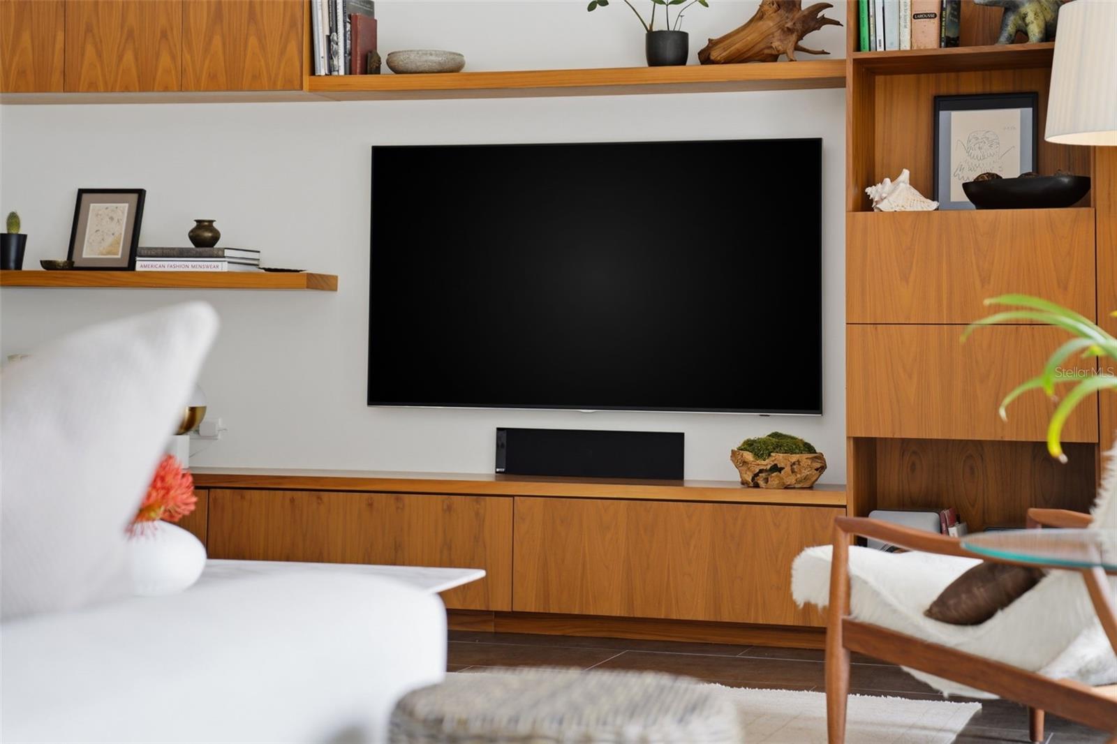 Image 19 of 97 For 541 Washington Drive