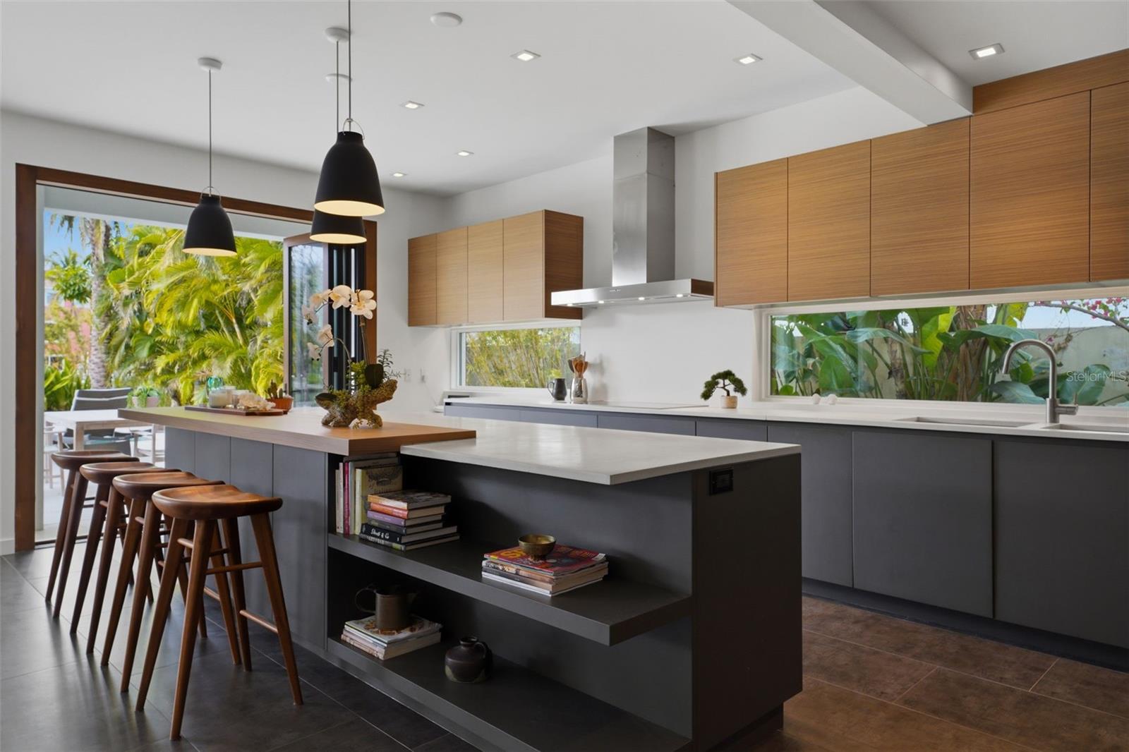 Image 20 of 97 For 541 Washington Drive