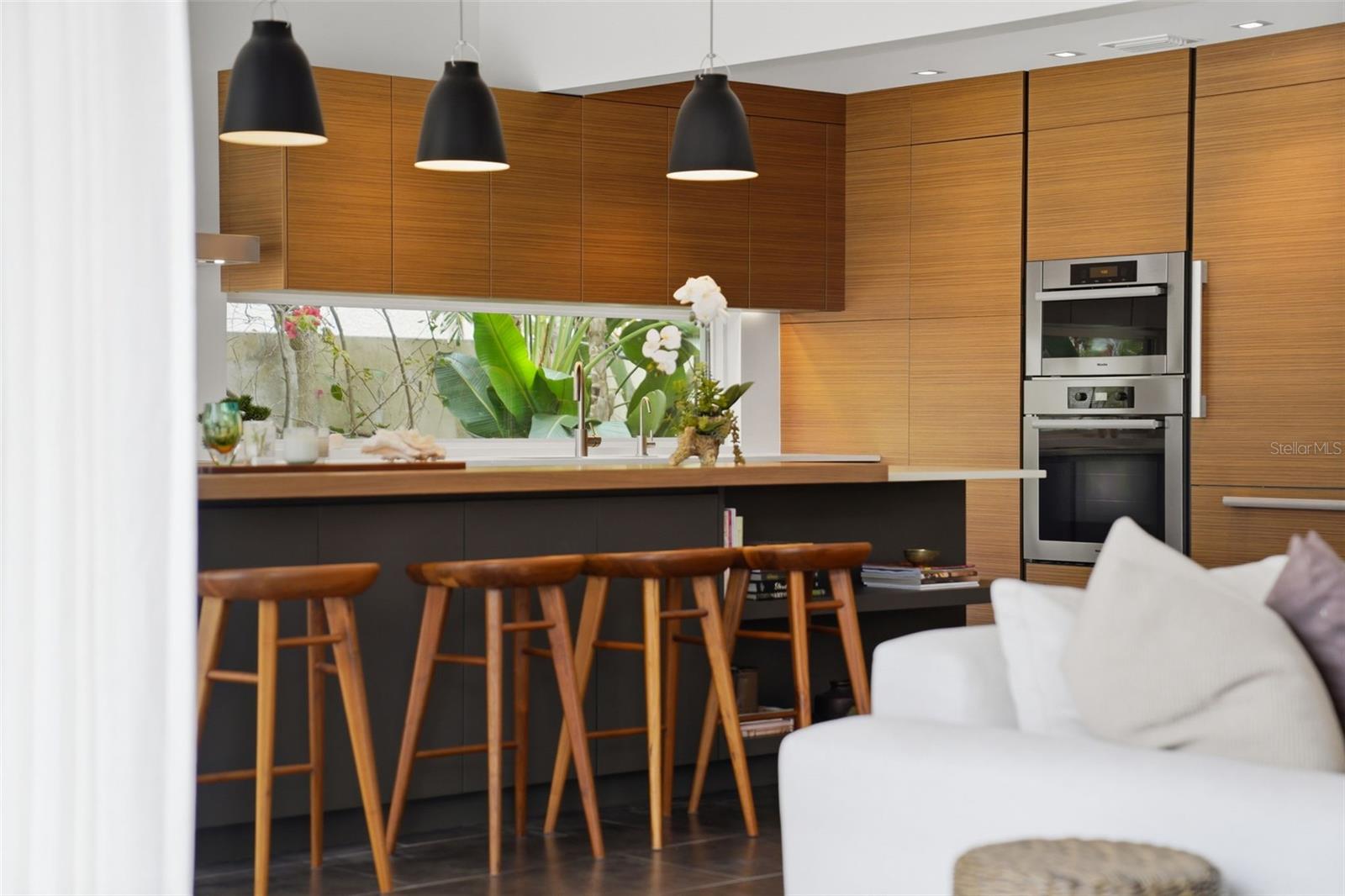 Image 25 of 97 For 541 Washington Drive