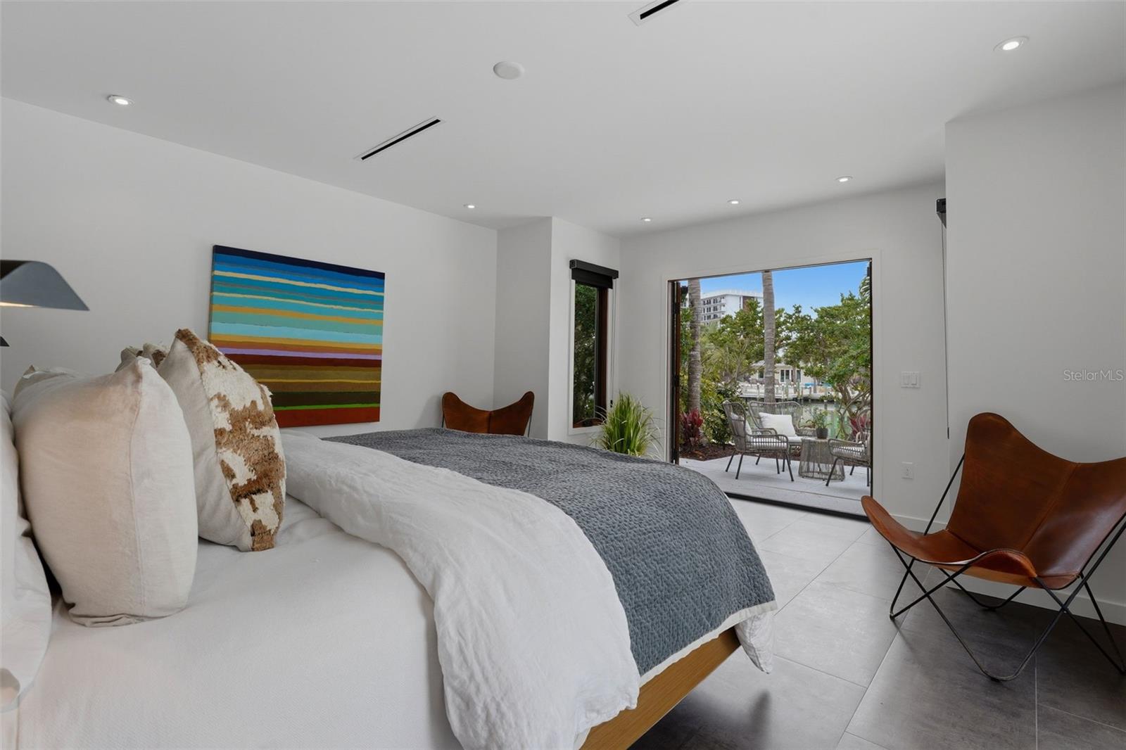 Image 39 of 97 For 541 Washington Drive