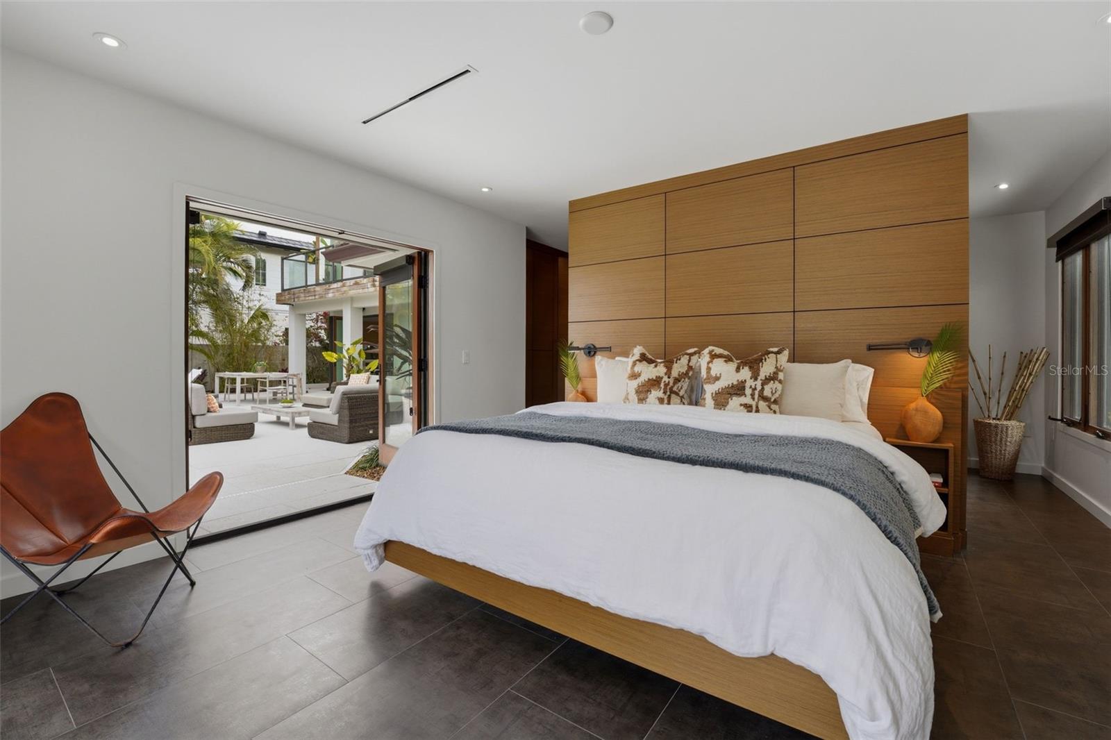 Image 42 of 97 For 541 Washington Drive