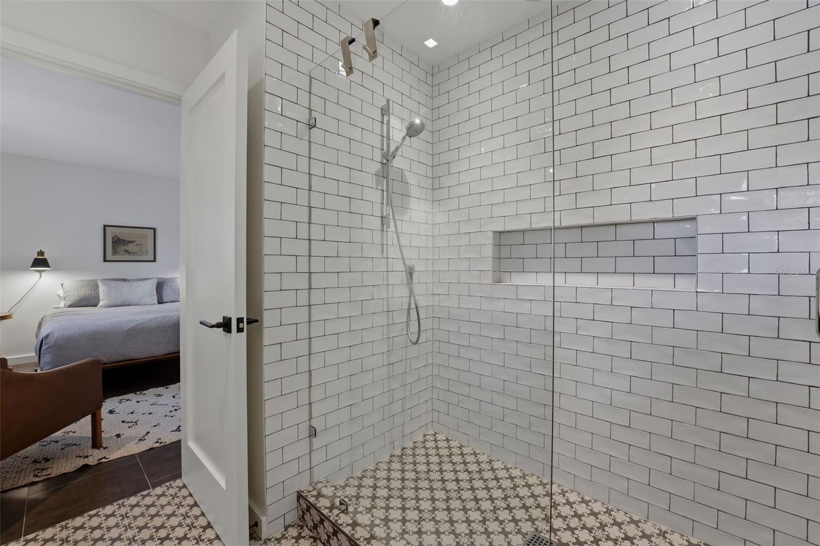 Image 57 of 97 For 541 Washington Drive