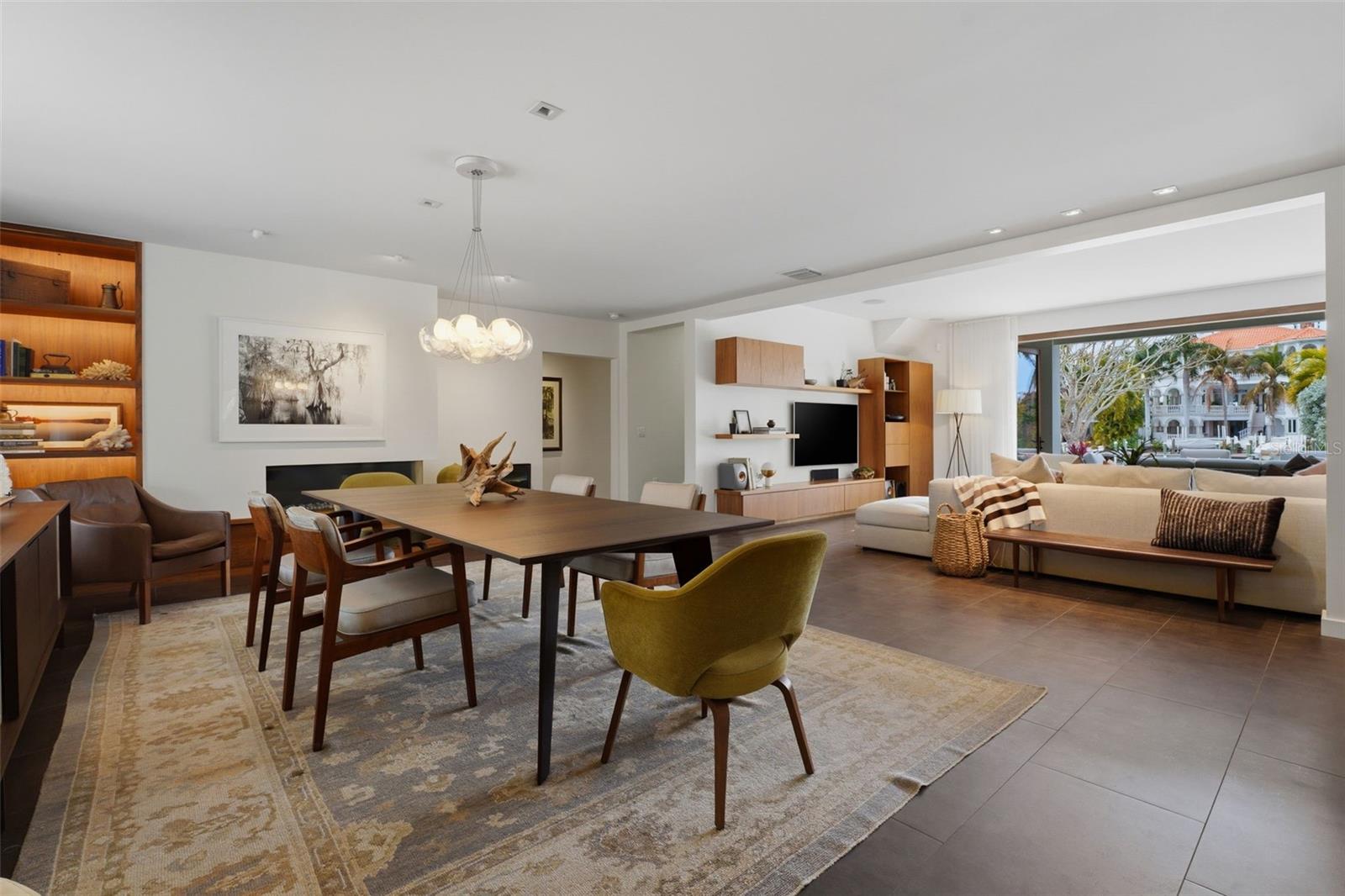 Image 6 of 97 For 541 Washington Drive