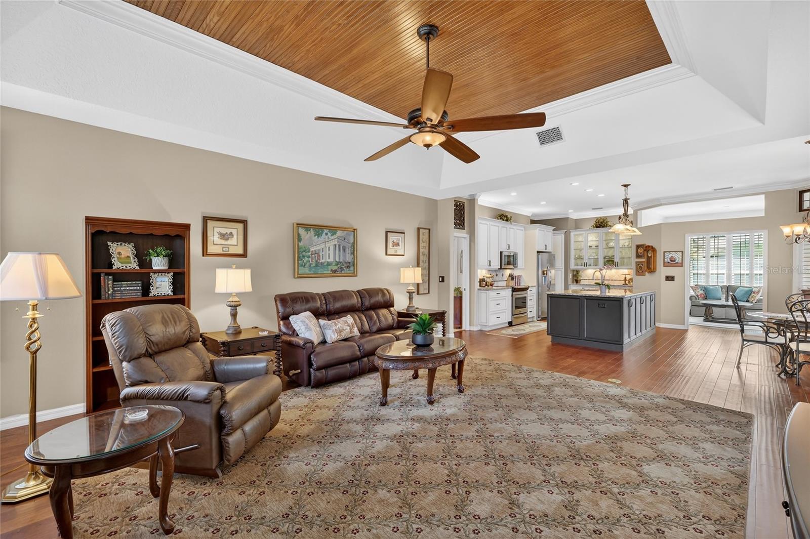 Image 20 of 69 For 11908 Oak Ridge Drive